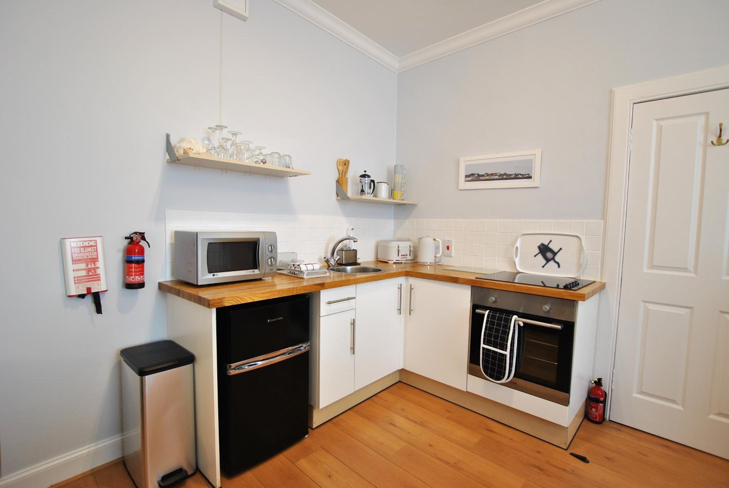 Market Apartment- harbourfront studio Pittenweem
