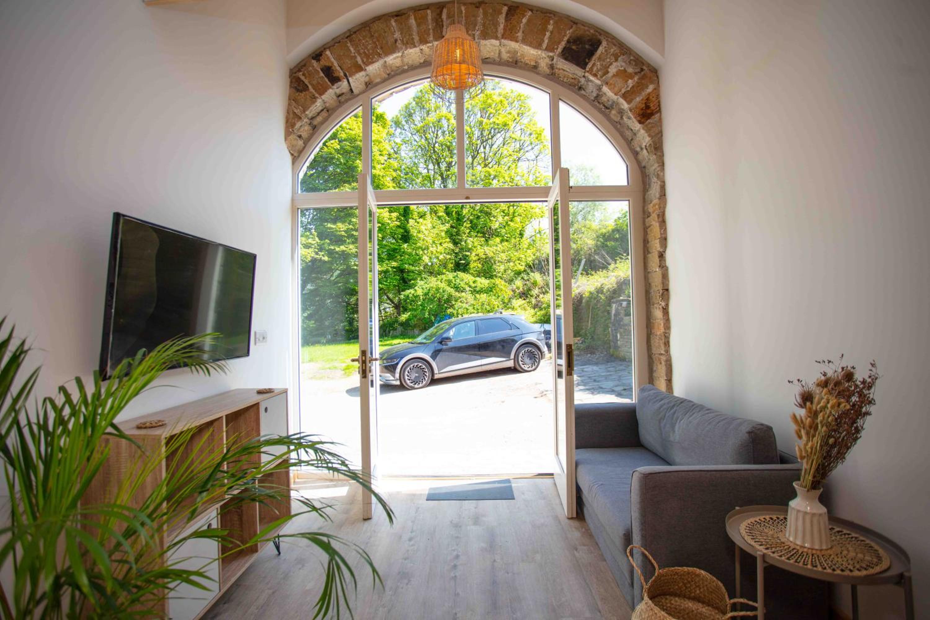 Stunning stone coach house view 5