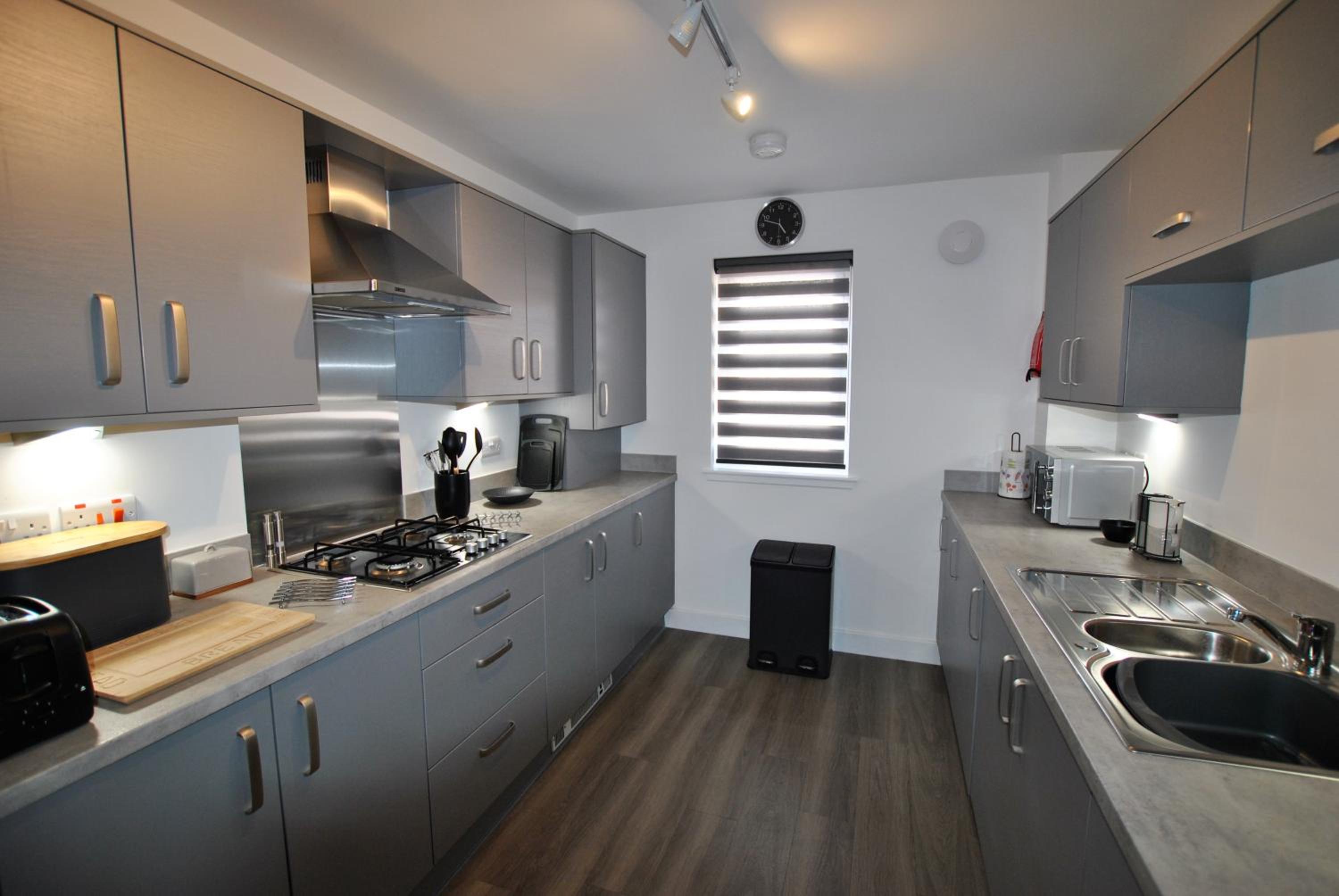 Maeyar-contemporary apartment in coastal village