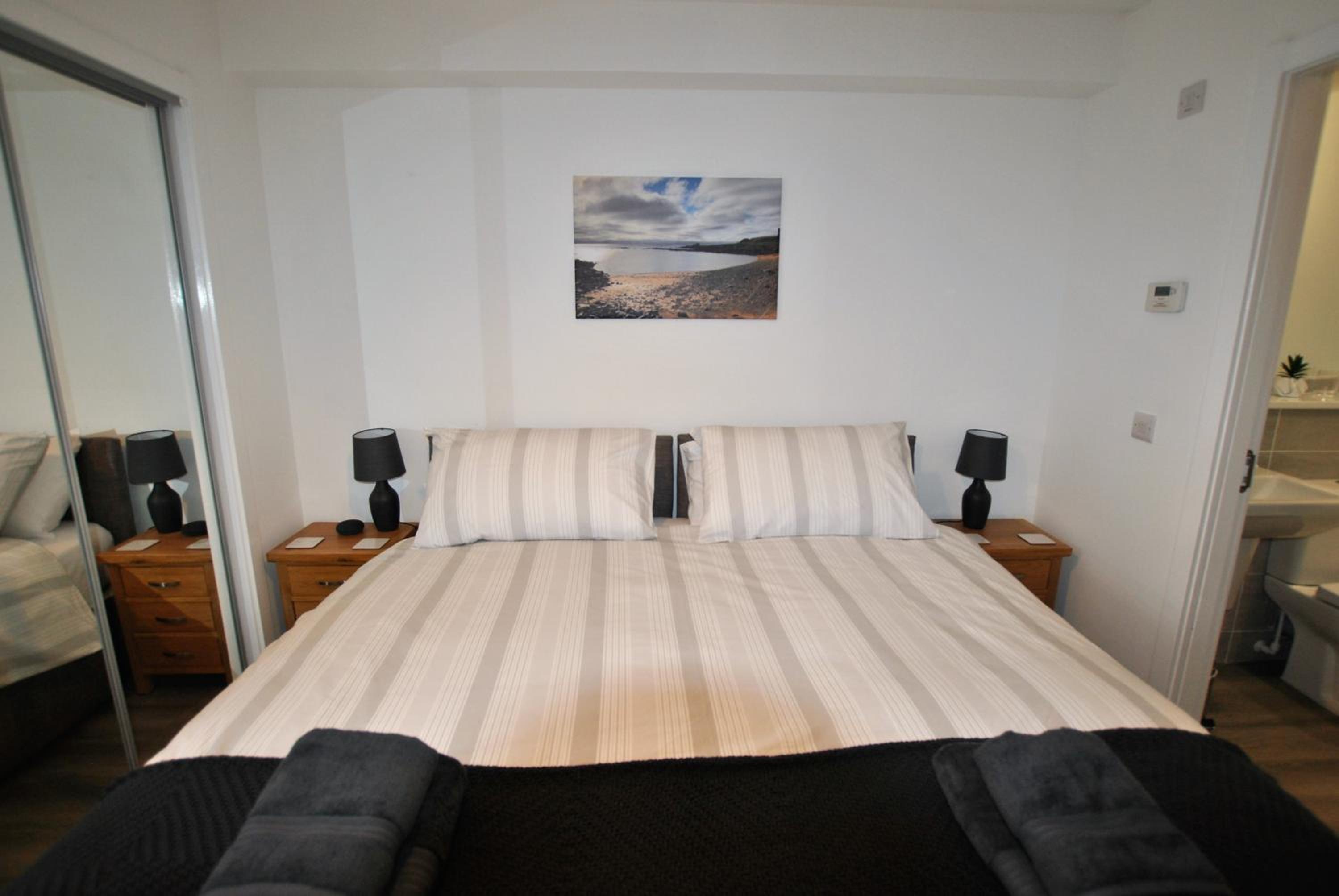 Maeyar-contemporary apartment in coastal village