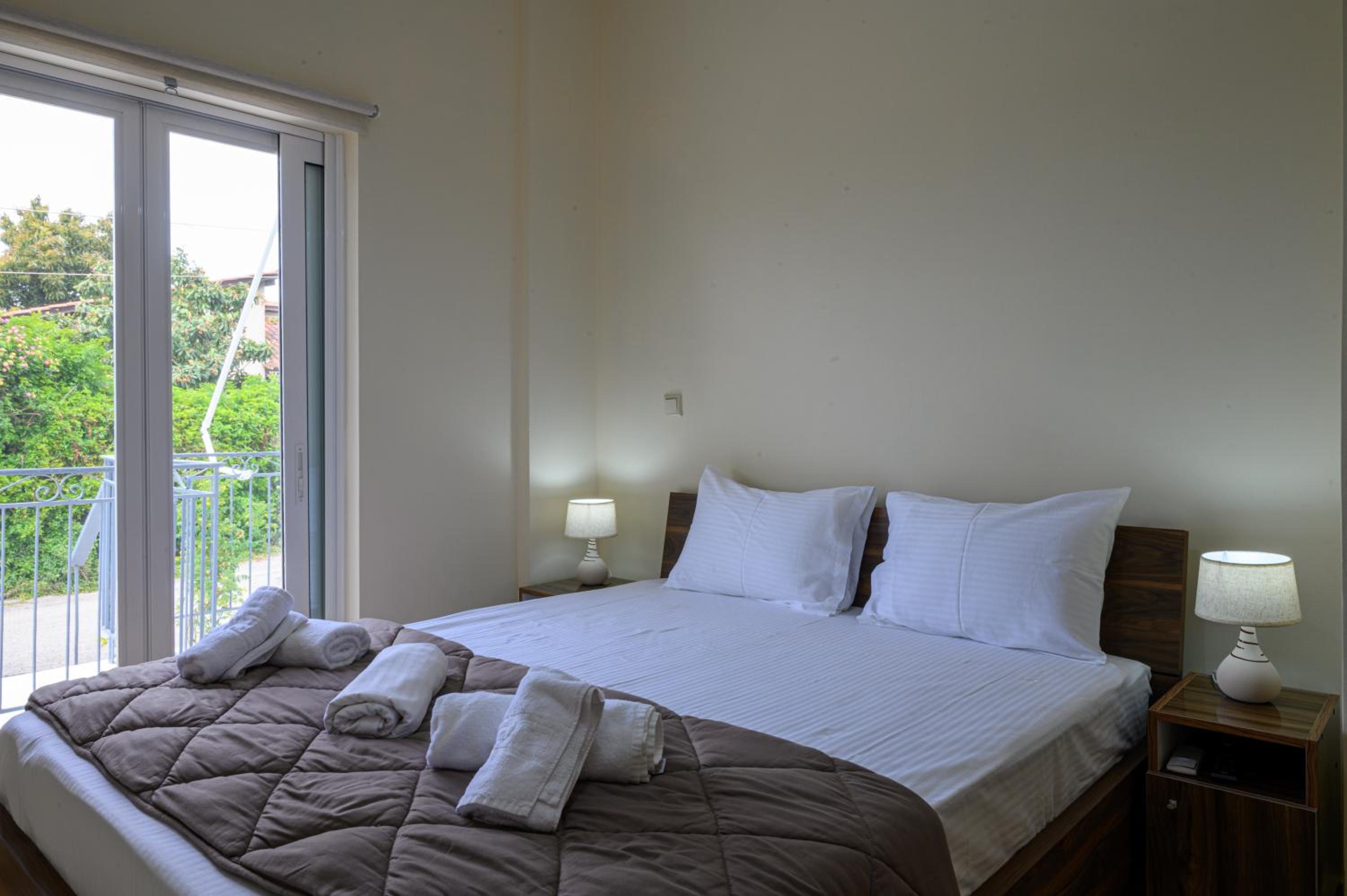 Planet Seaside Apartments