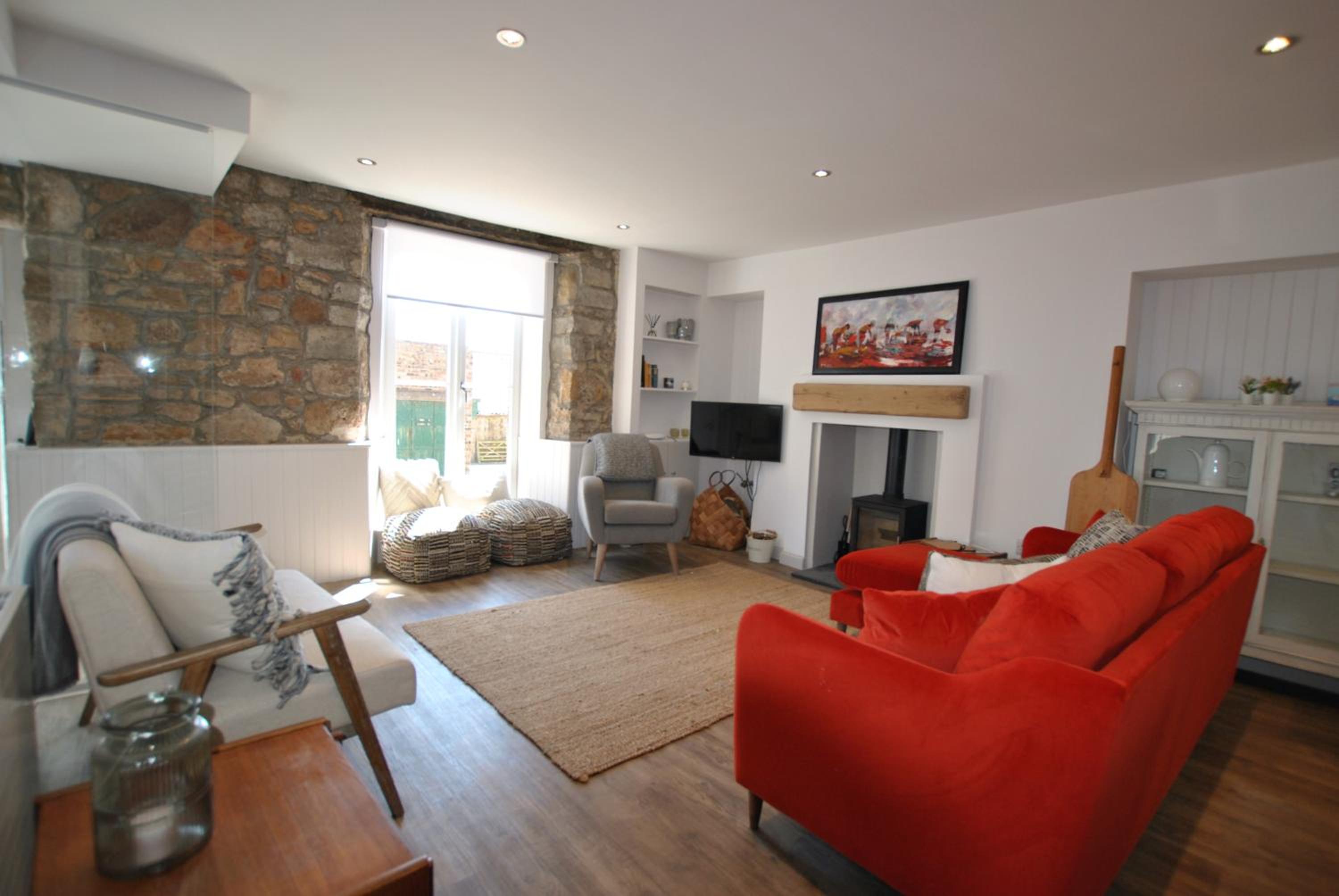 Puffin House- stylish home by the sea
