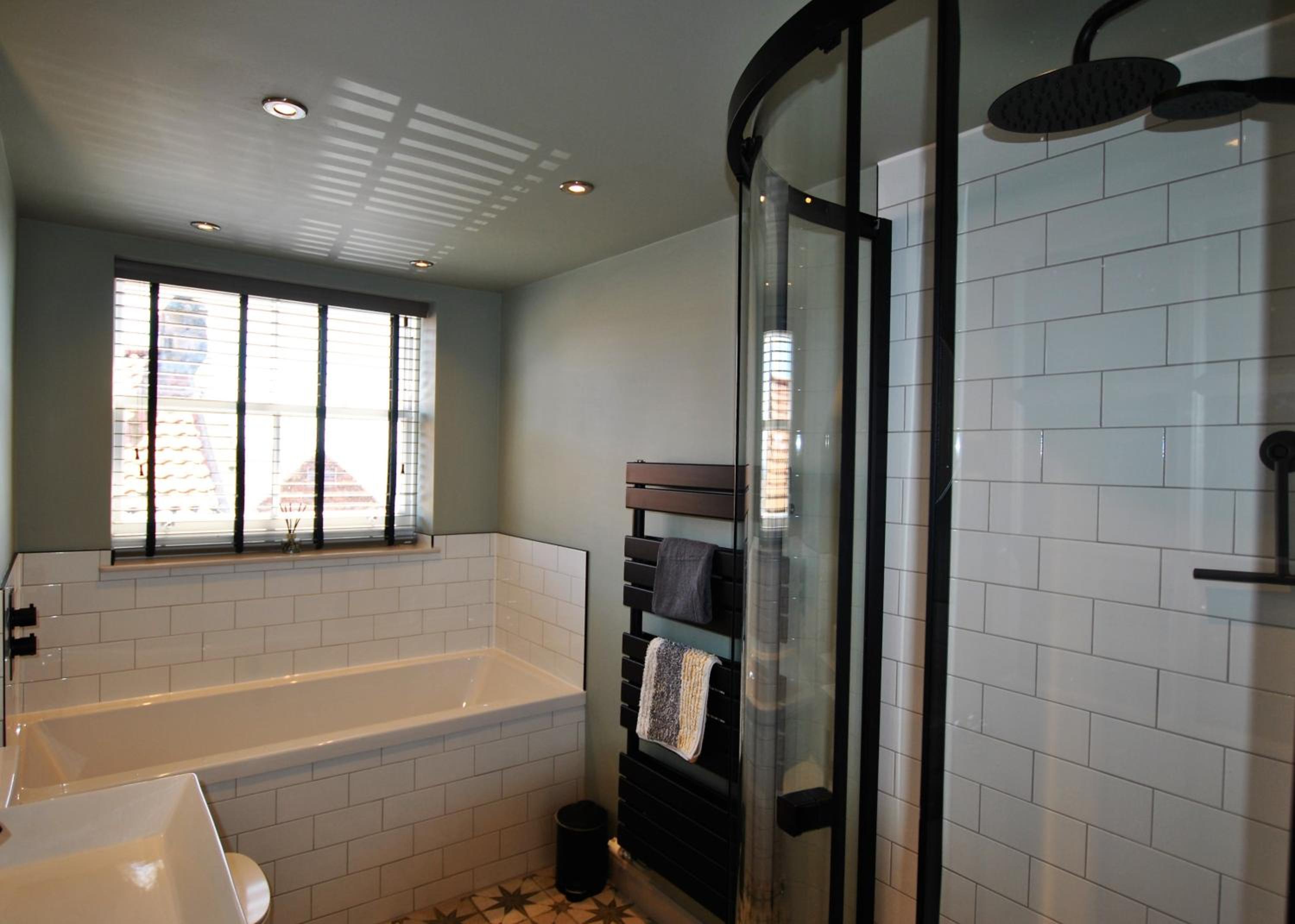 Puffin House- stylish home by the sea