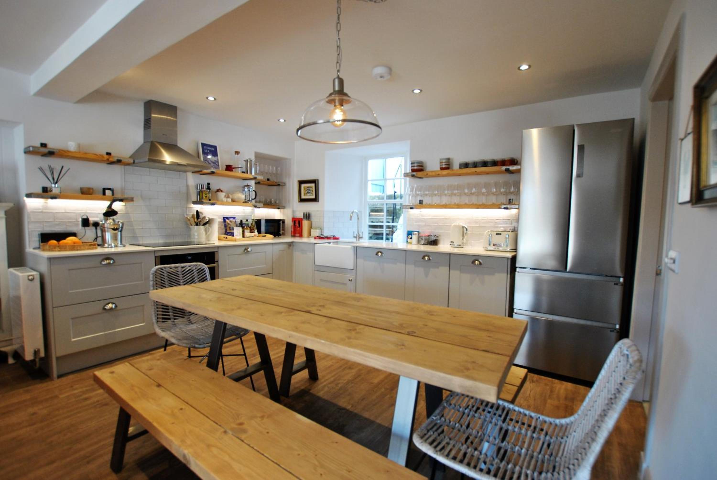 Puffin House- stylish home by the sea