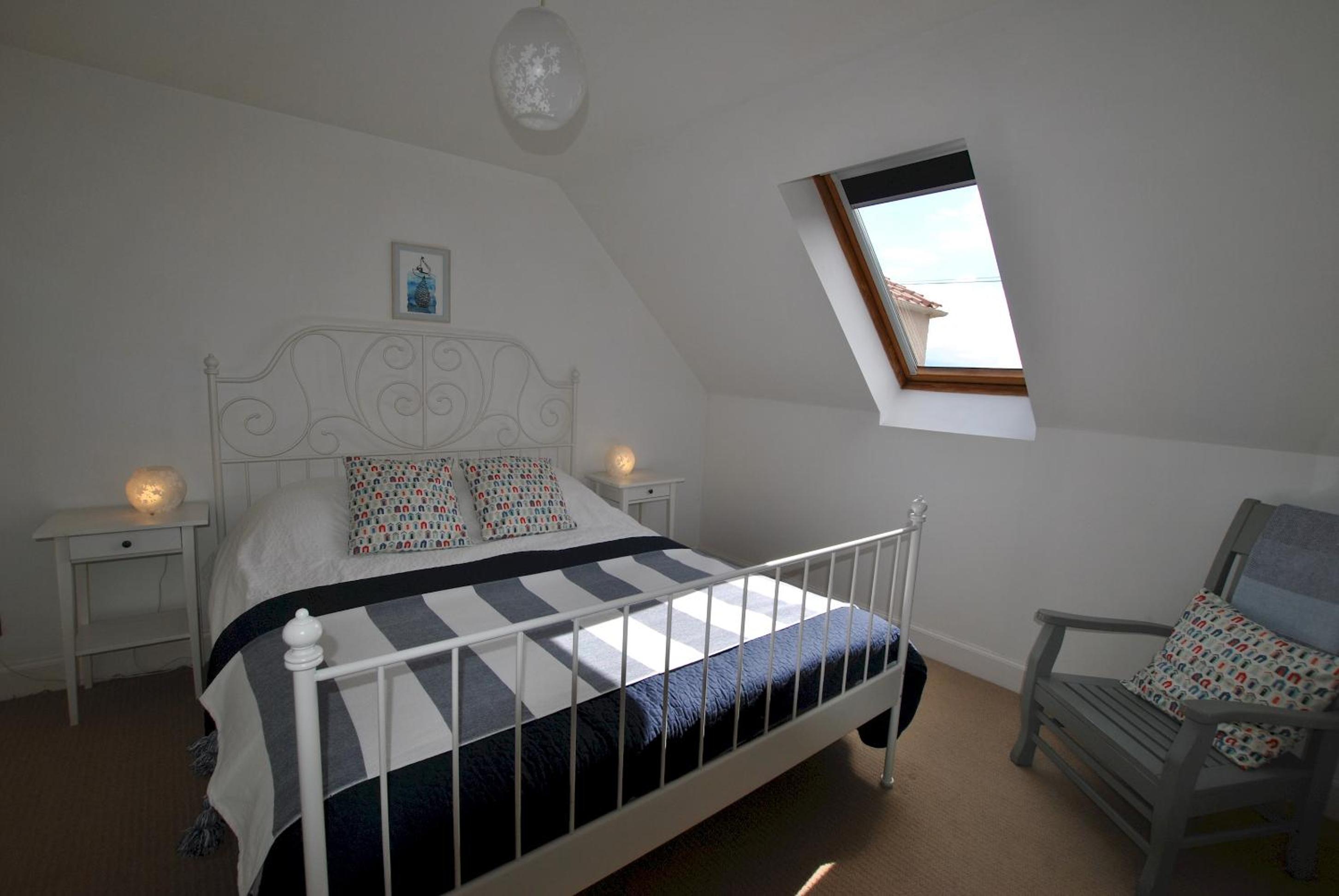 Seaglass Cottage-family friendly home in East Neuk view 5