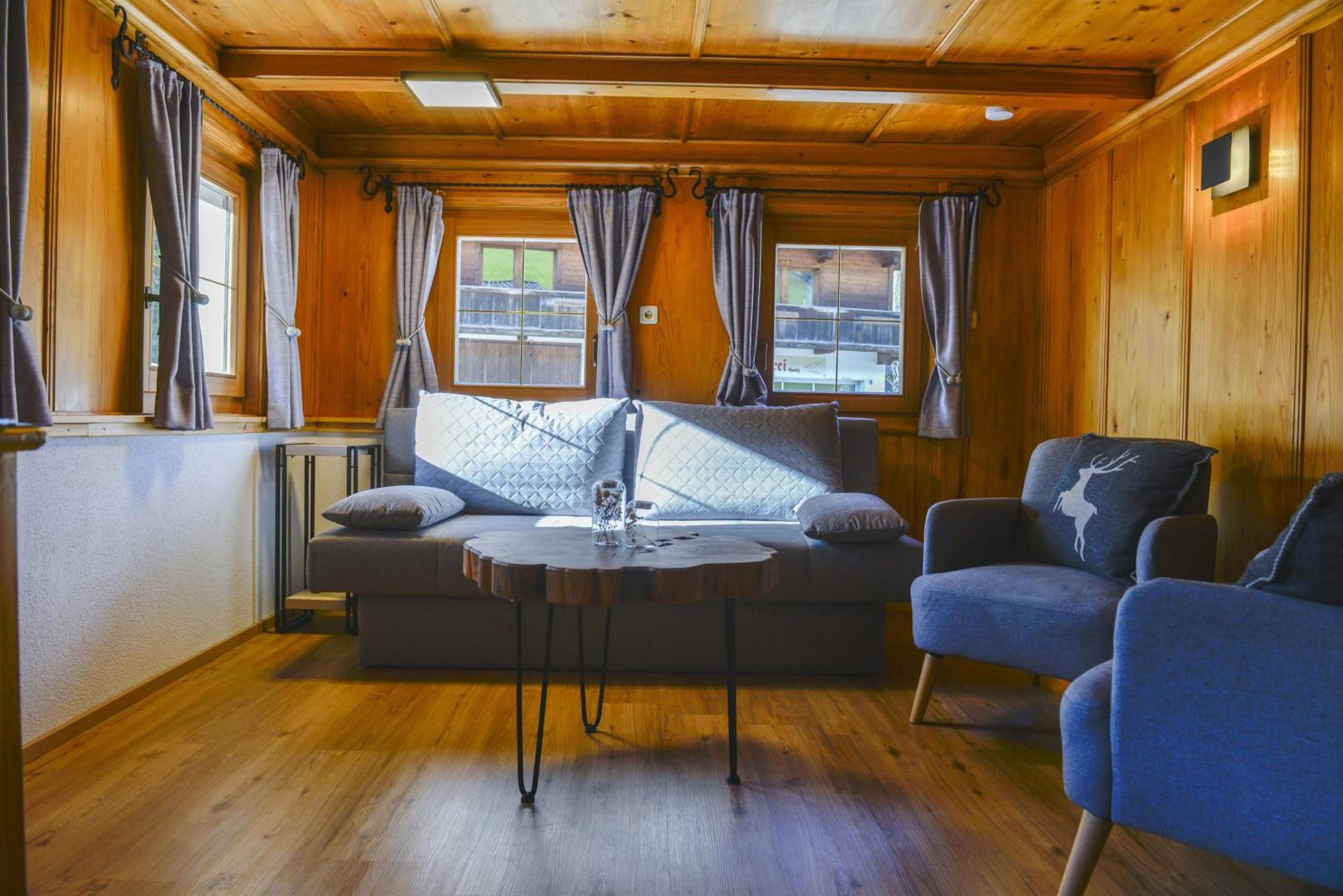 Kast'l Apartments