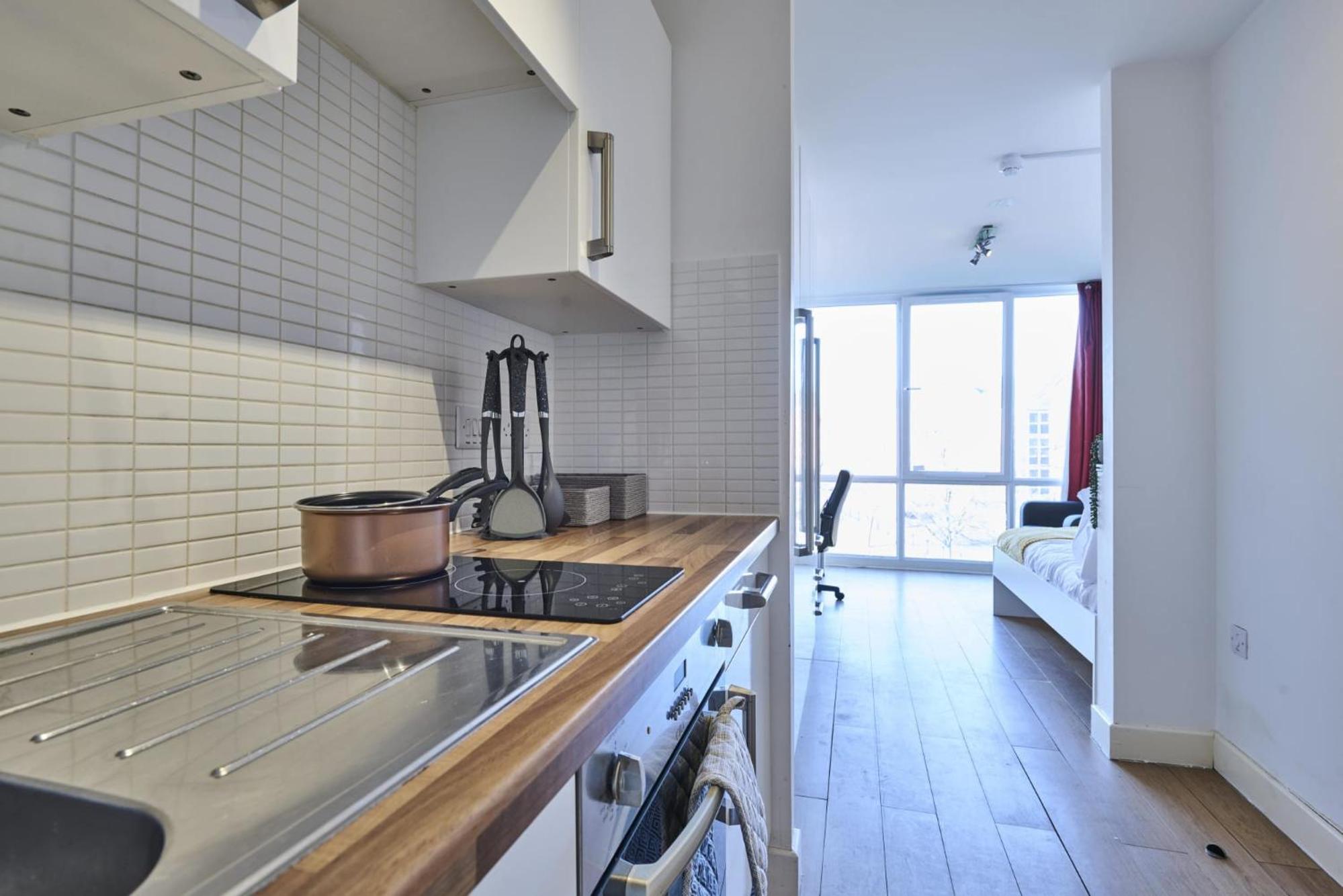 Leicester Vacations - For Students Only Exquisite Modern Studios at Upperton Road in Leicester - Property Image 8