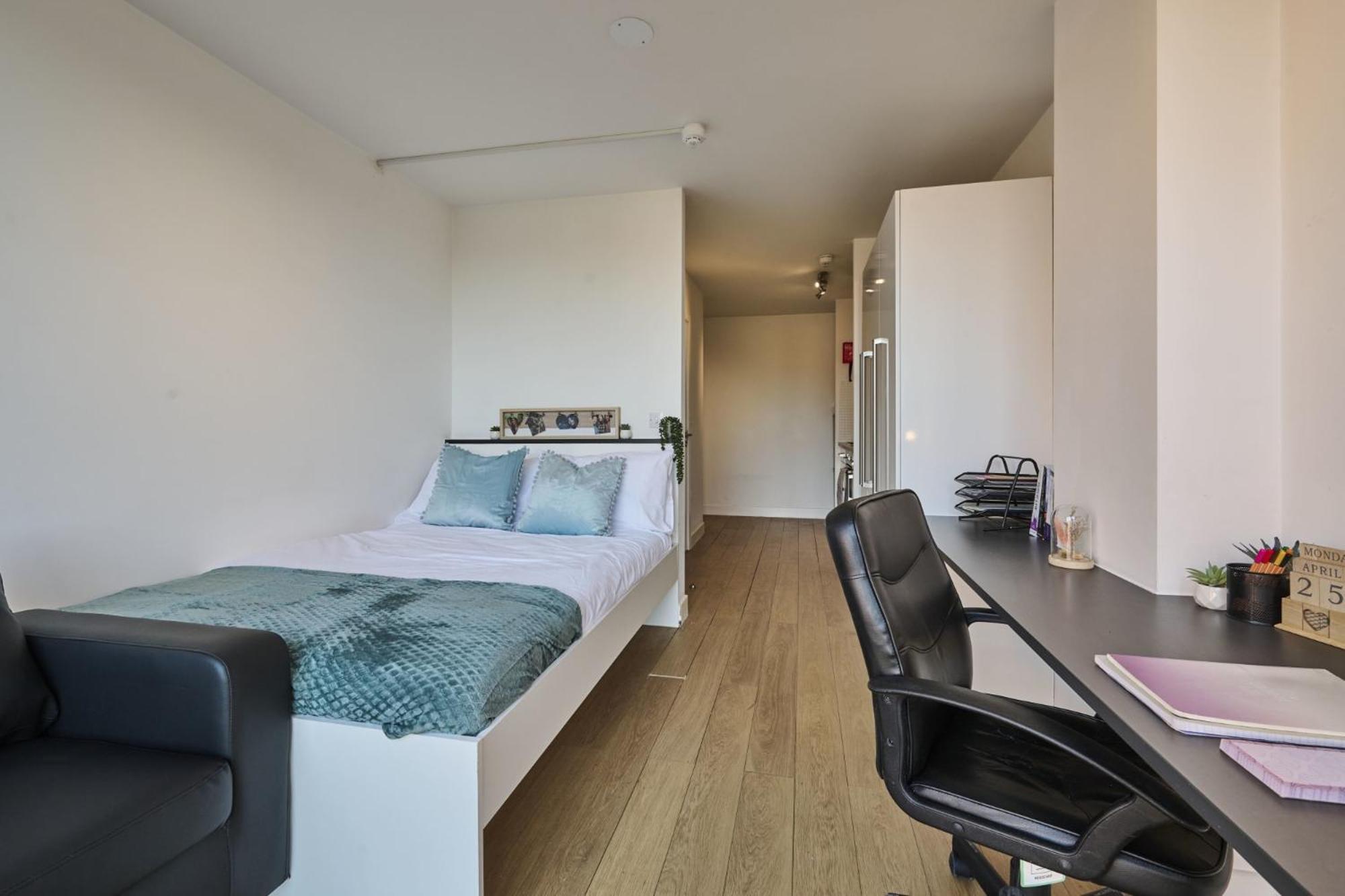 Leicester Vacations - For Students Only Exquisite Modern Studios at Upperton Road in Leicester - Property Image 3