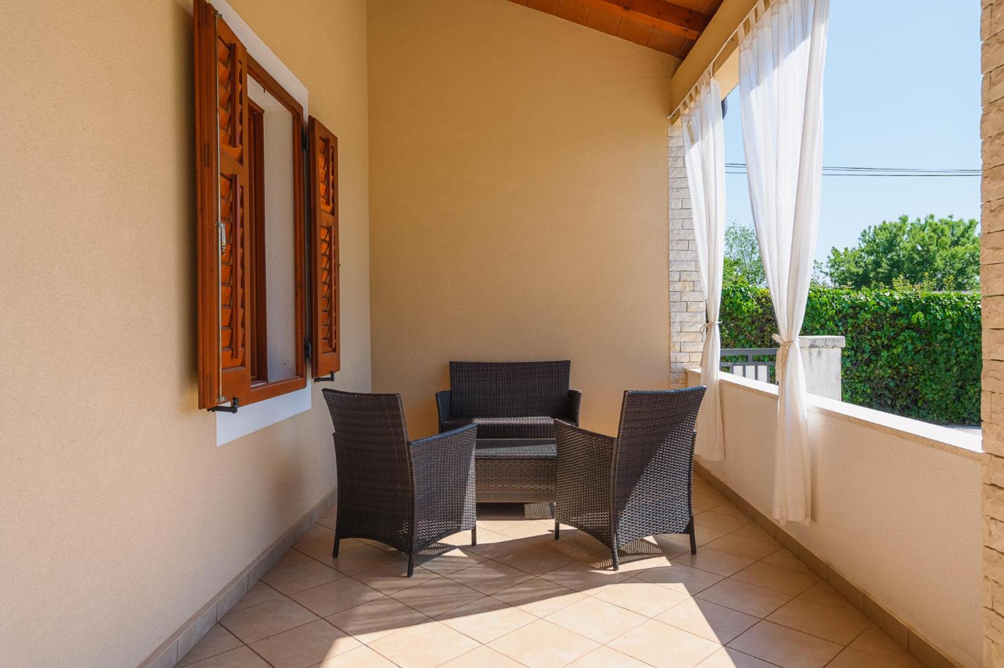 MIMA house with apartments view 5