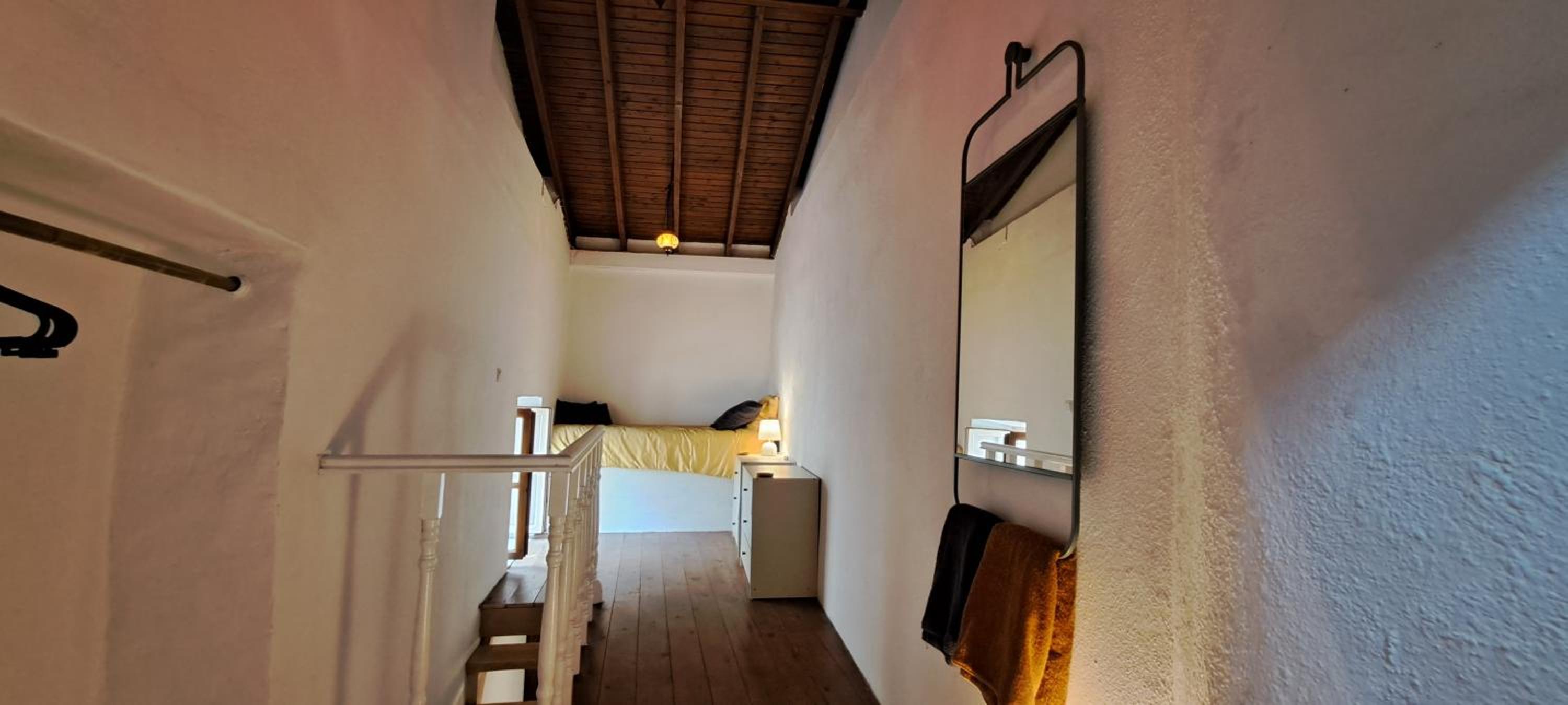 The Retreat in the heart of Old Town Rhodes