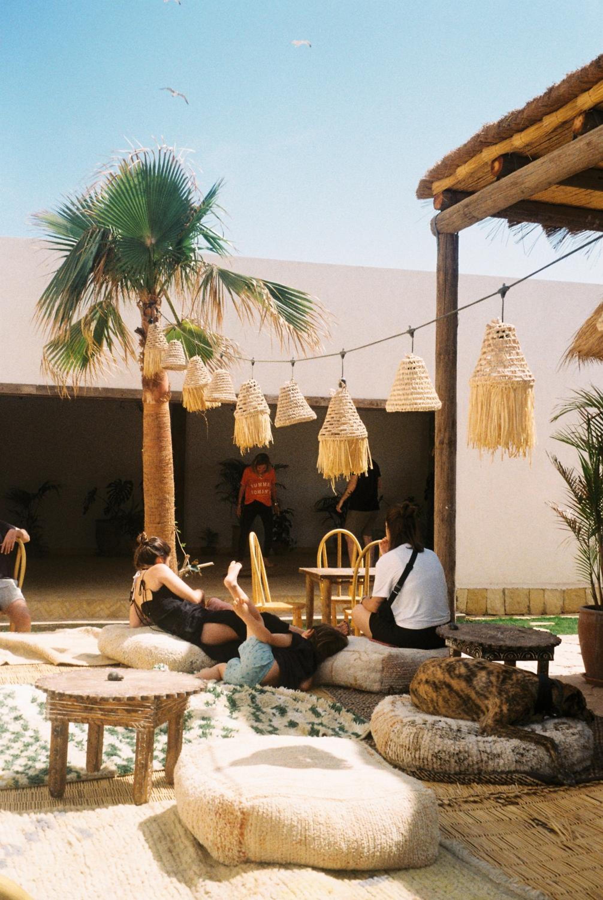 lounge