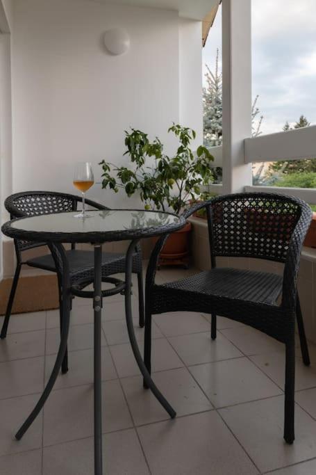 Charming two bedrooms apartment