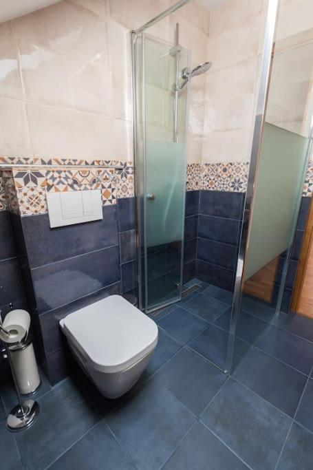 Charming two bedrooms apartment