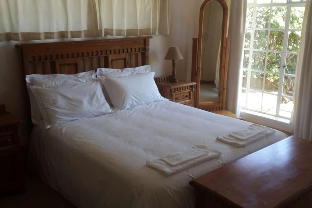 Goedgeleë Self Catering view 5