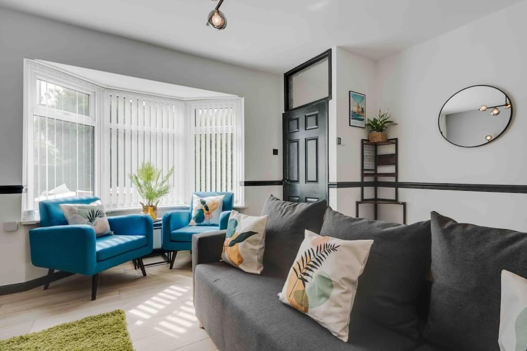 10Min Walk to Stadium SofaBed WM & Dishwasher