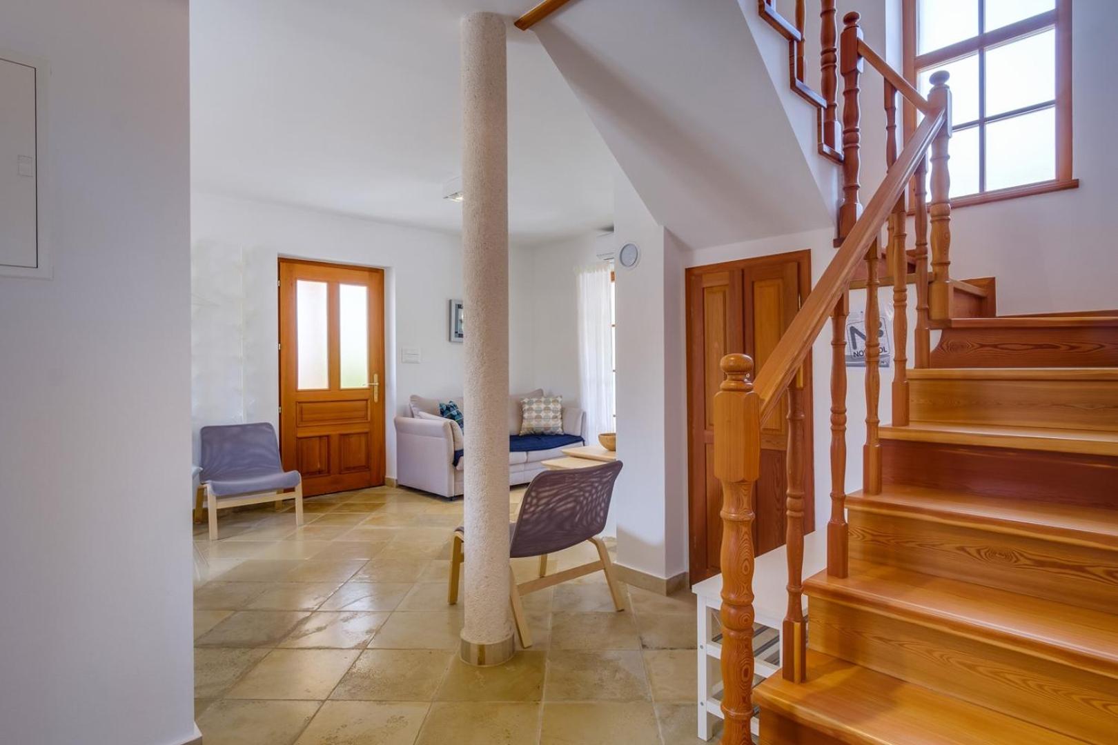 Photo 105