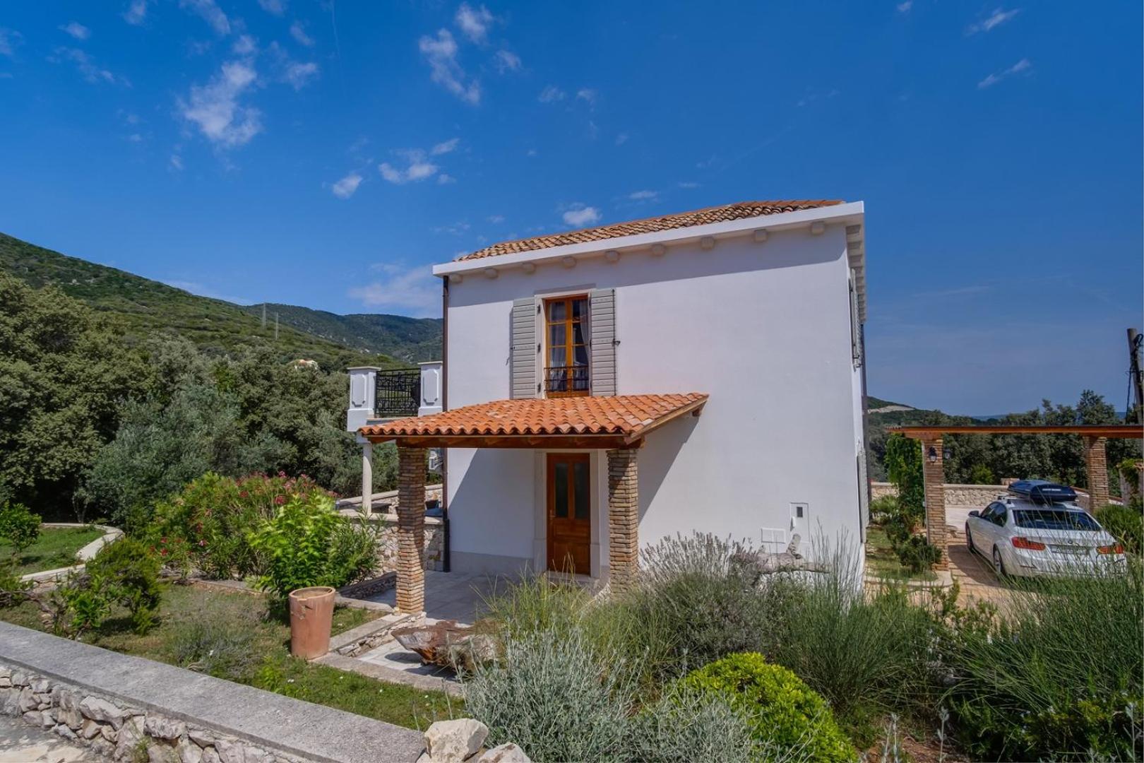 Photo 98
