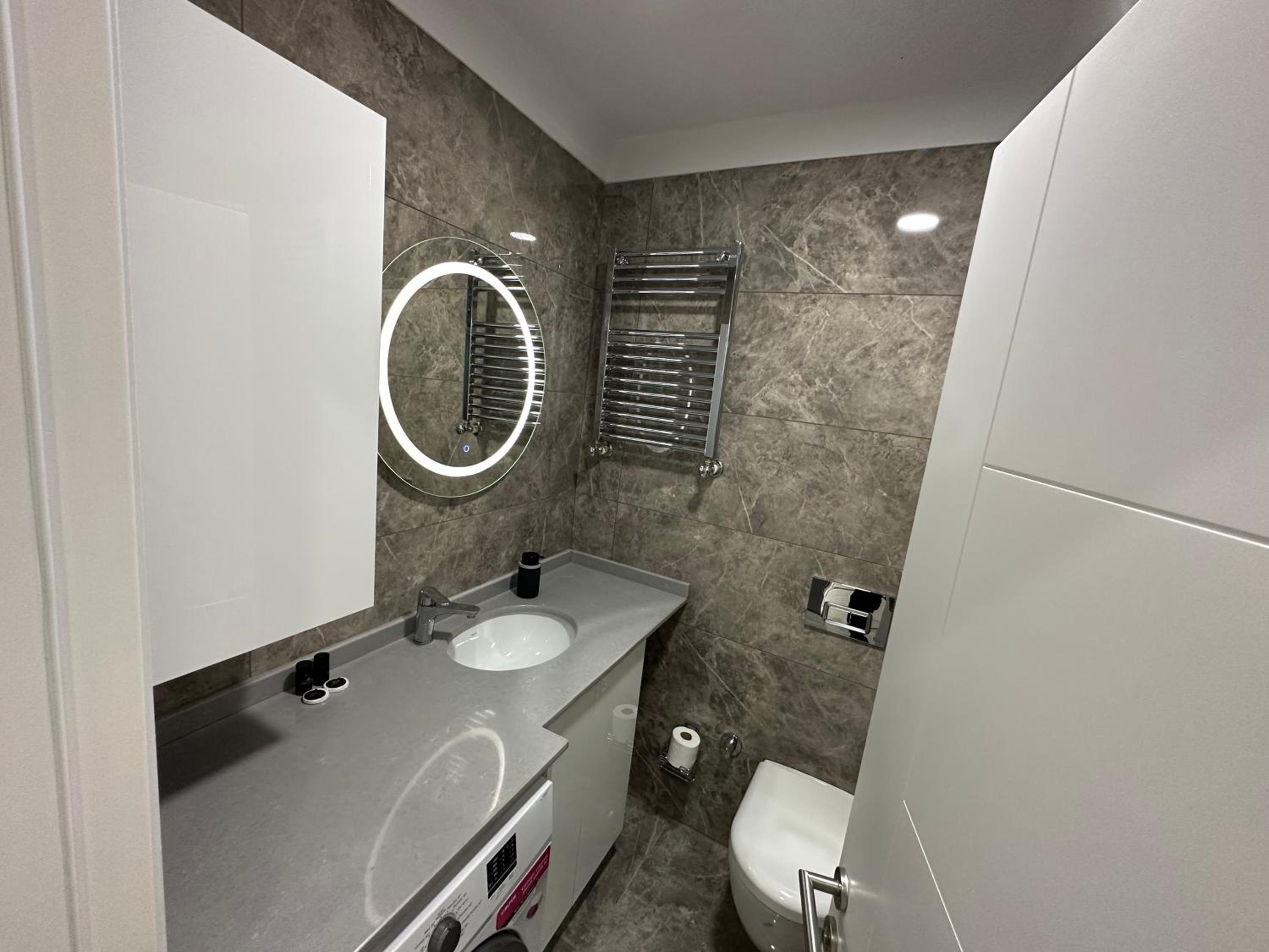 Rose Plus Residence - Image 34