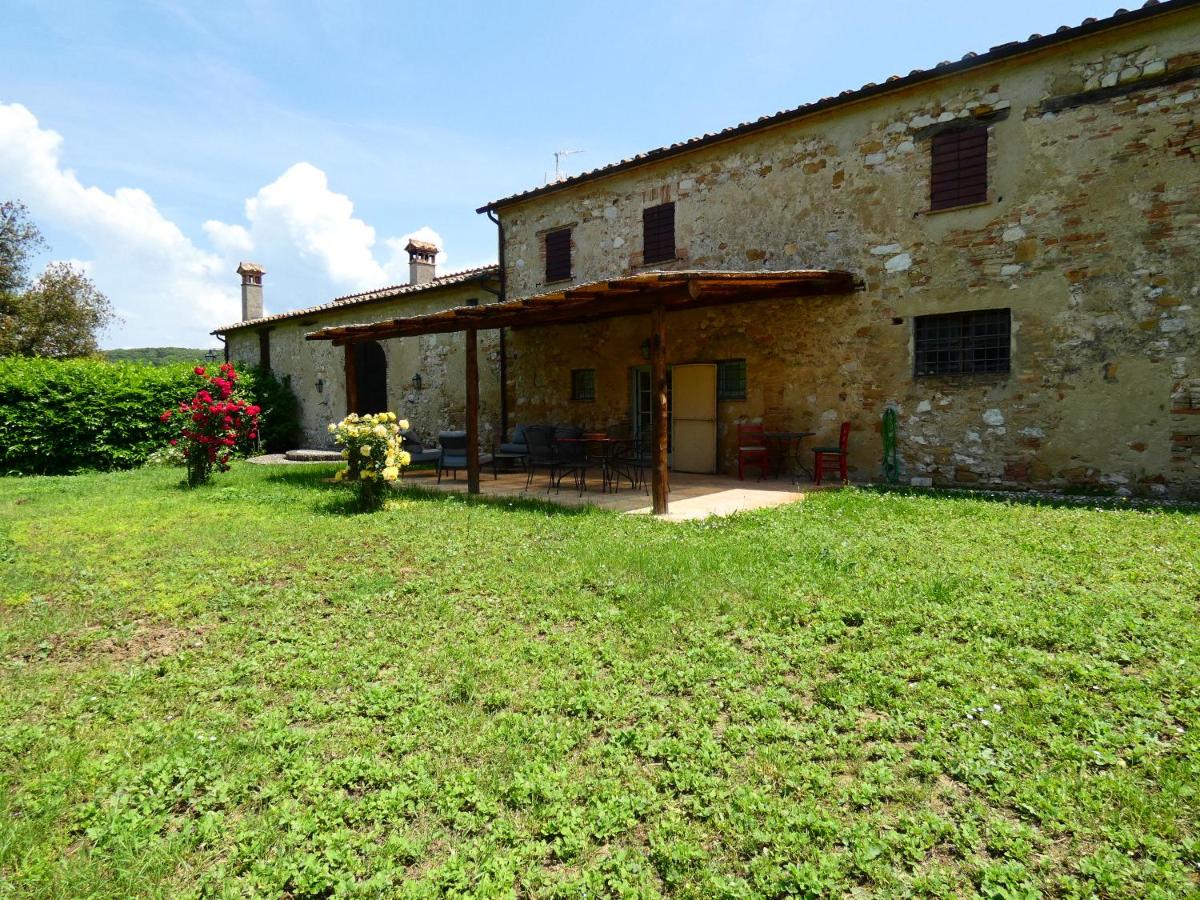 SCAPPO IN UMBRIA, Casale Monti