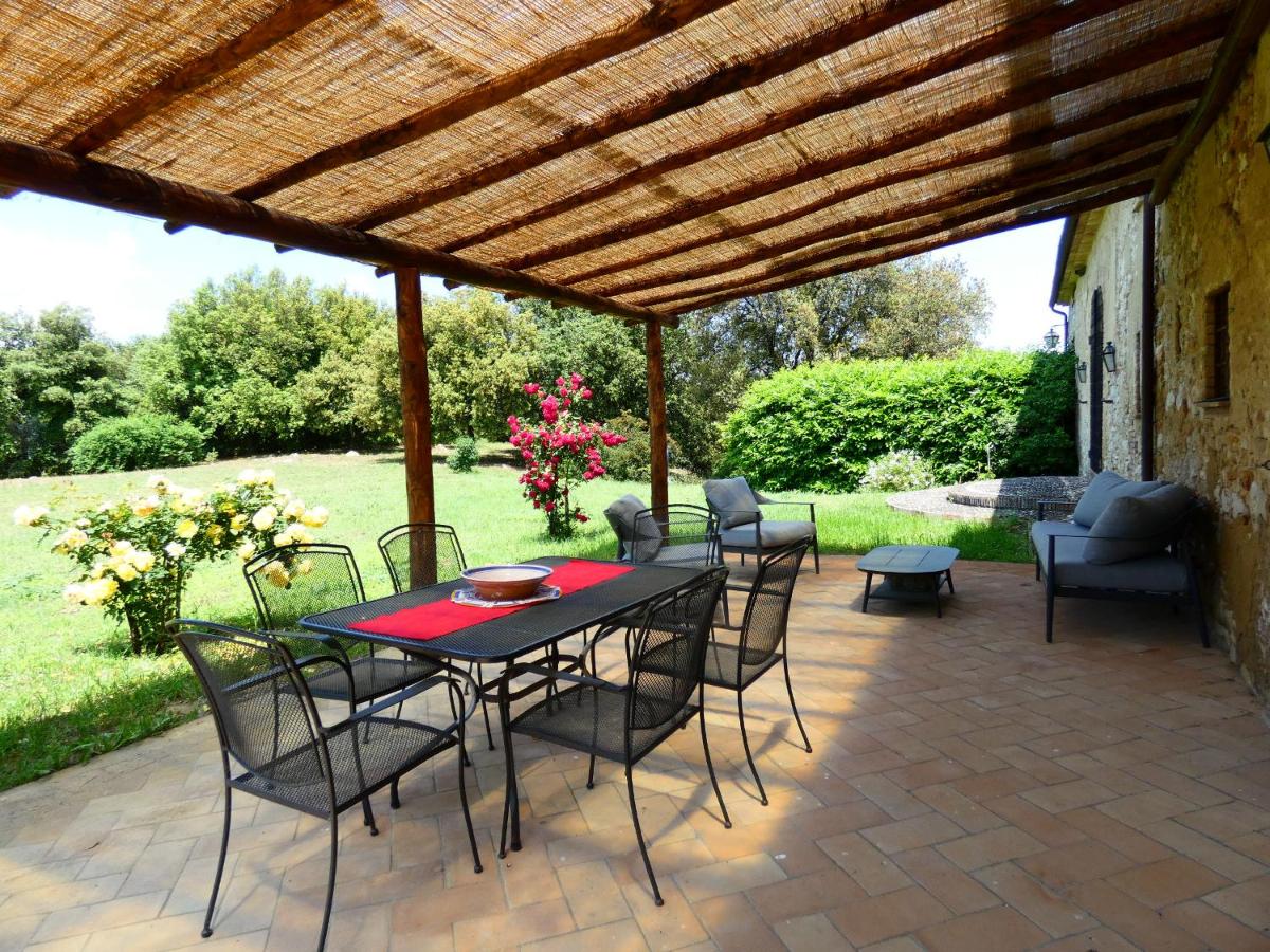 SCAPPO IN UMBRIA, Casale Monti