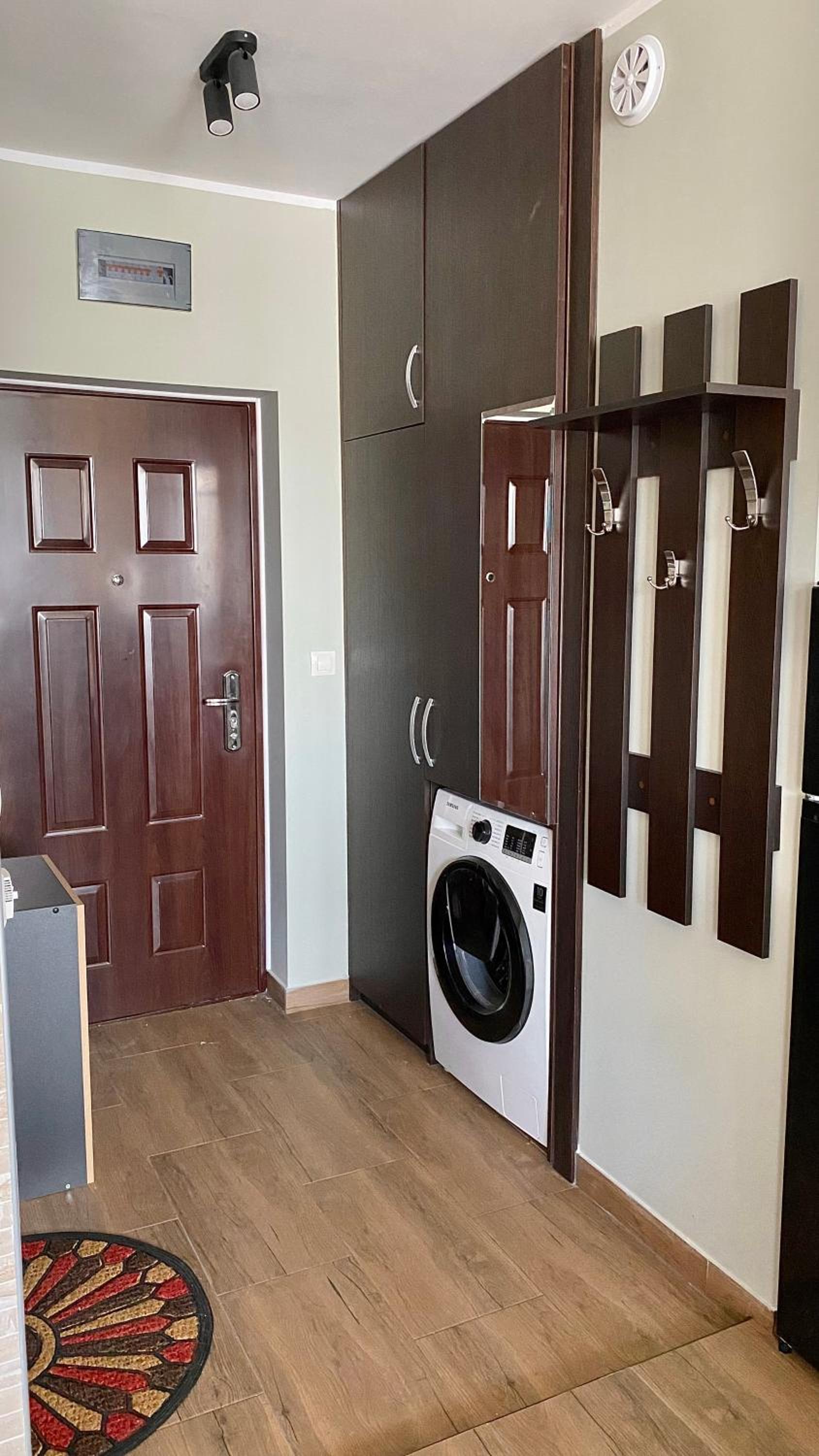 Deluxe Studio 200m from Ski Road
