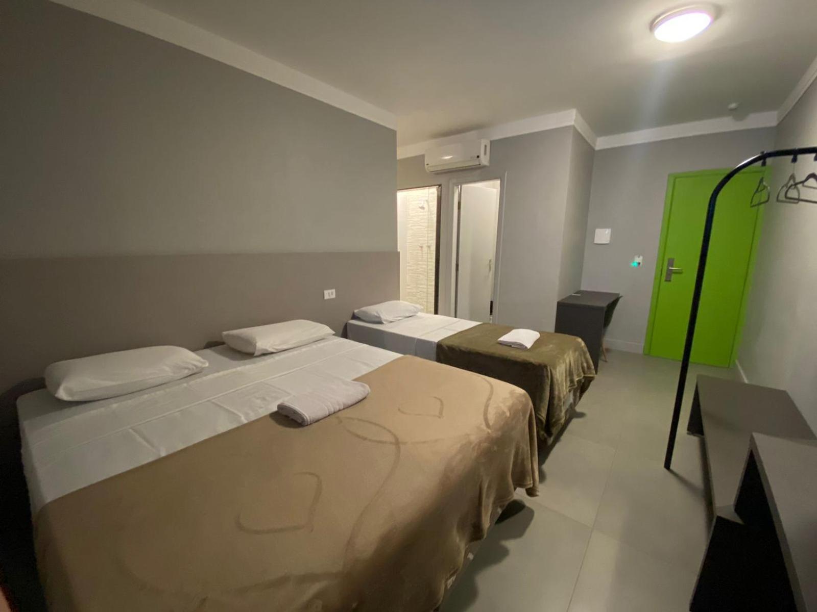 Hotel PrimeInn Excelente Custo Benefício e Taxas de Estacionamento Isentas
