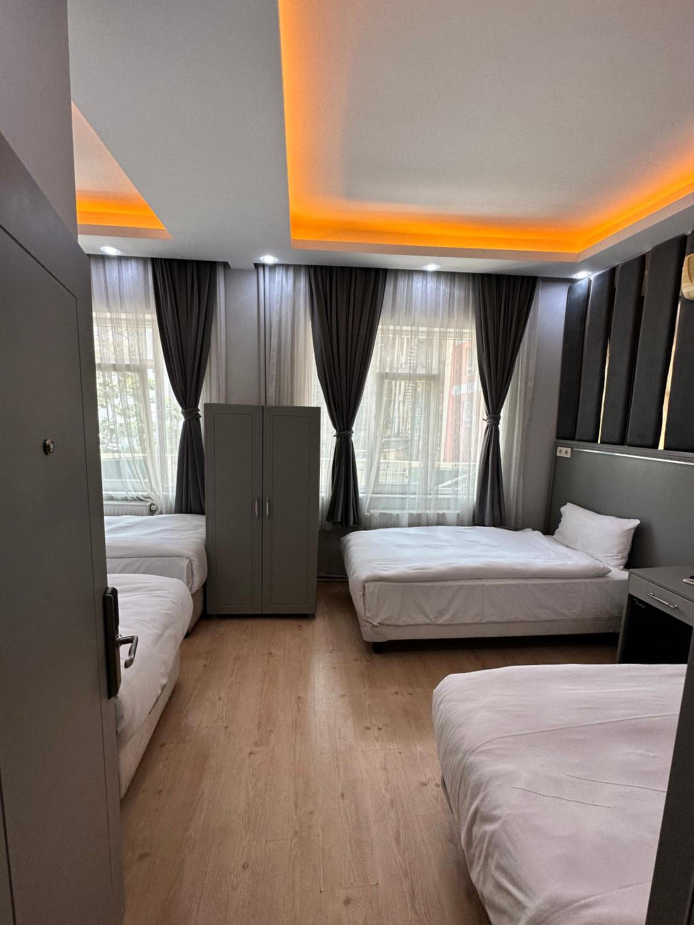 Crowned Plus Otel - Image 36