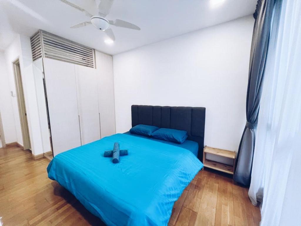 PROMO Connected Train 2 Bedroom ABOVE MALL 9