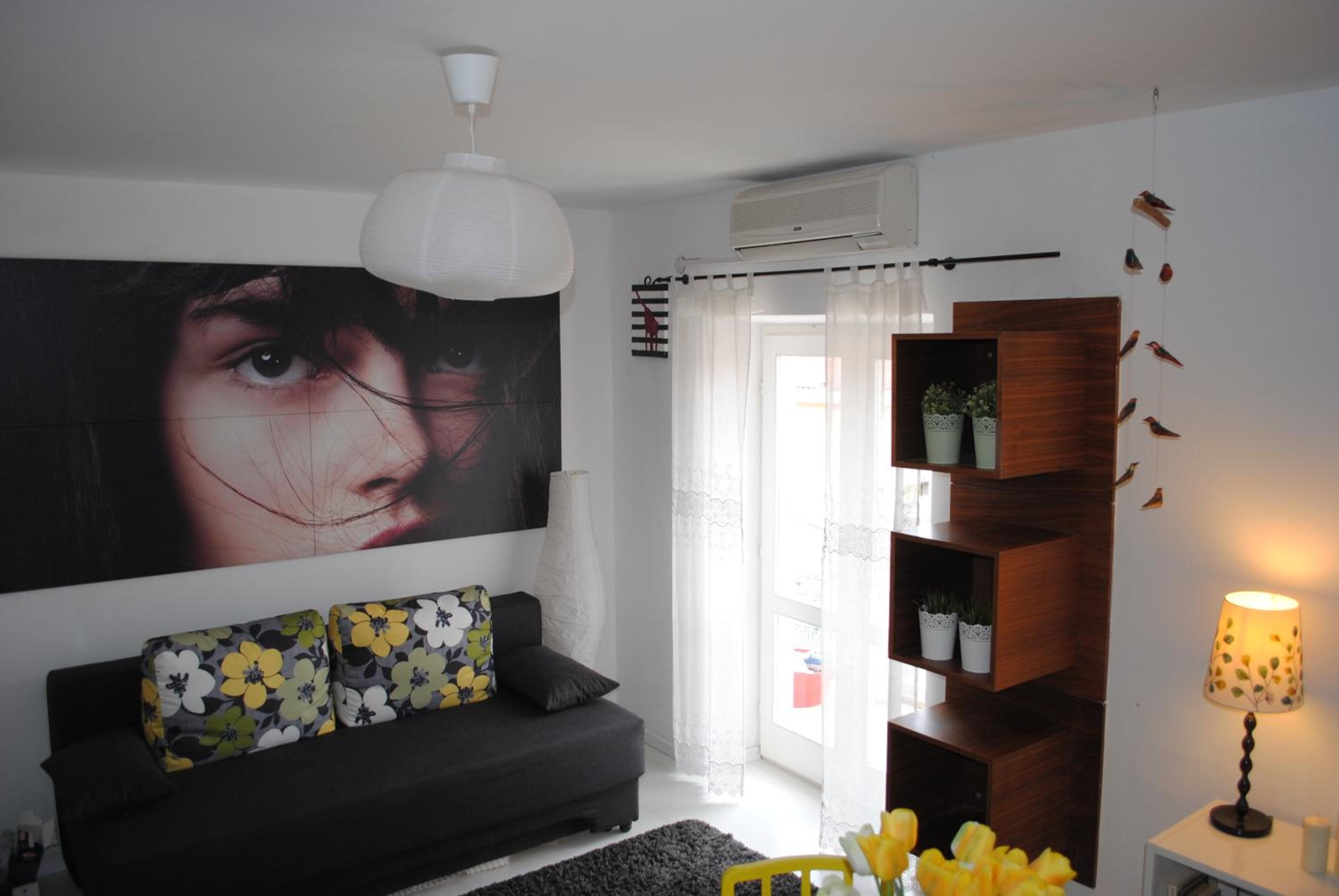 Apartment Optimist