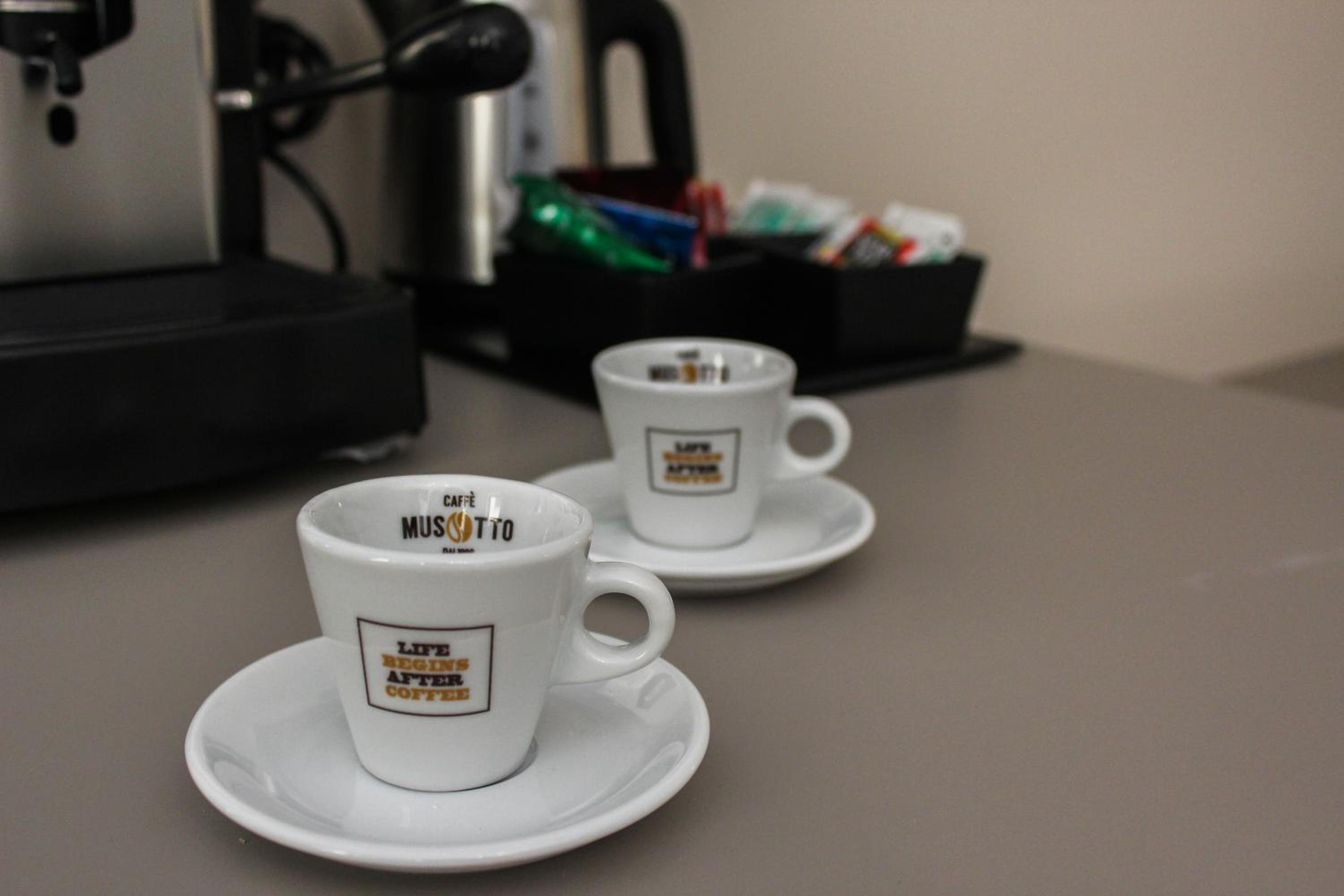 Hotel Dalì al mare - Image 1