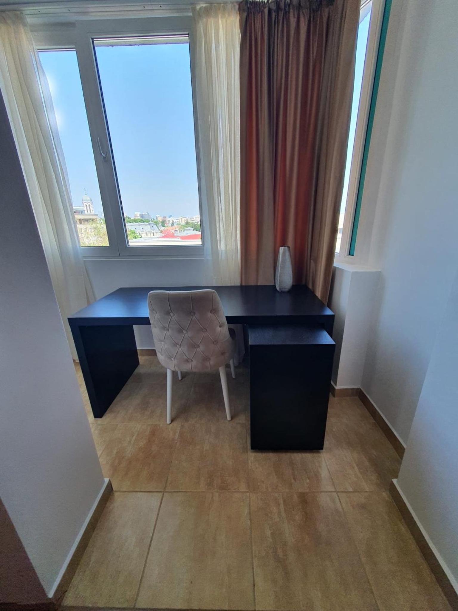 Bucharest central majestic apartment view 2