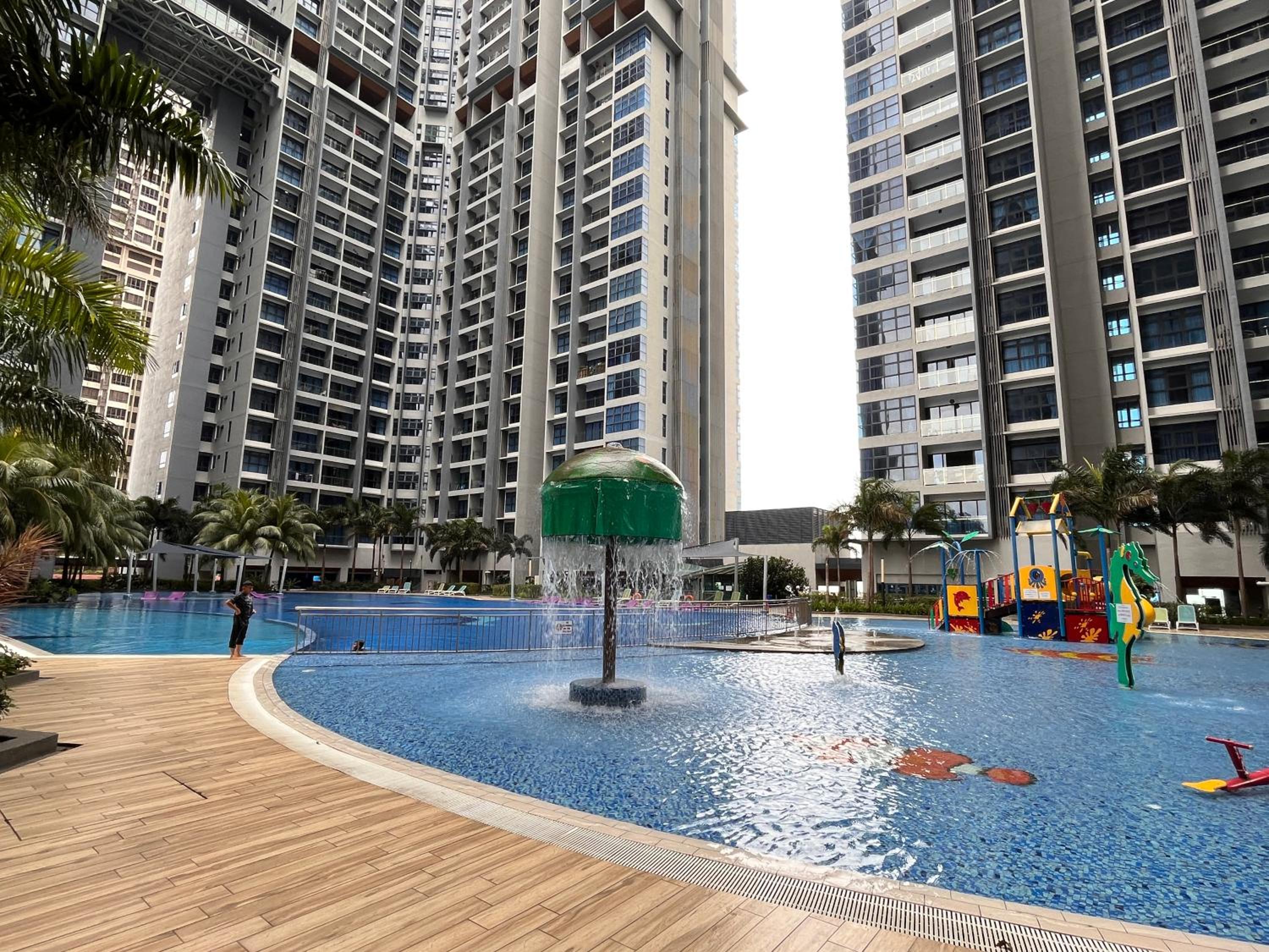 City Center Retreat @ Atlantis Residence: Stunning Seaview, Luxury Amenities