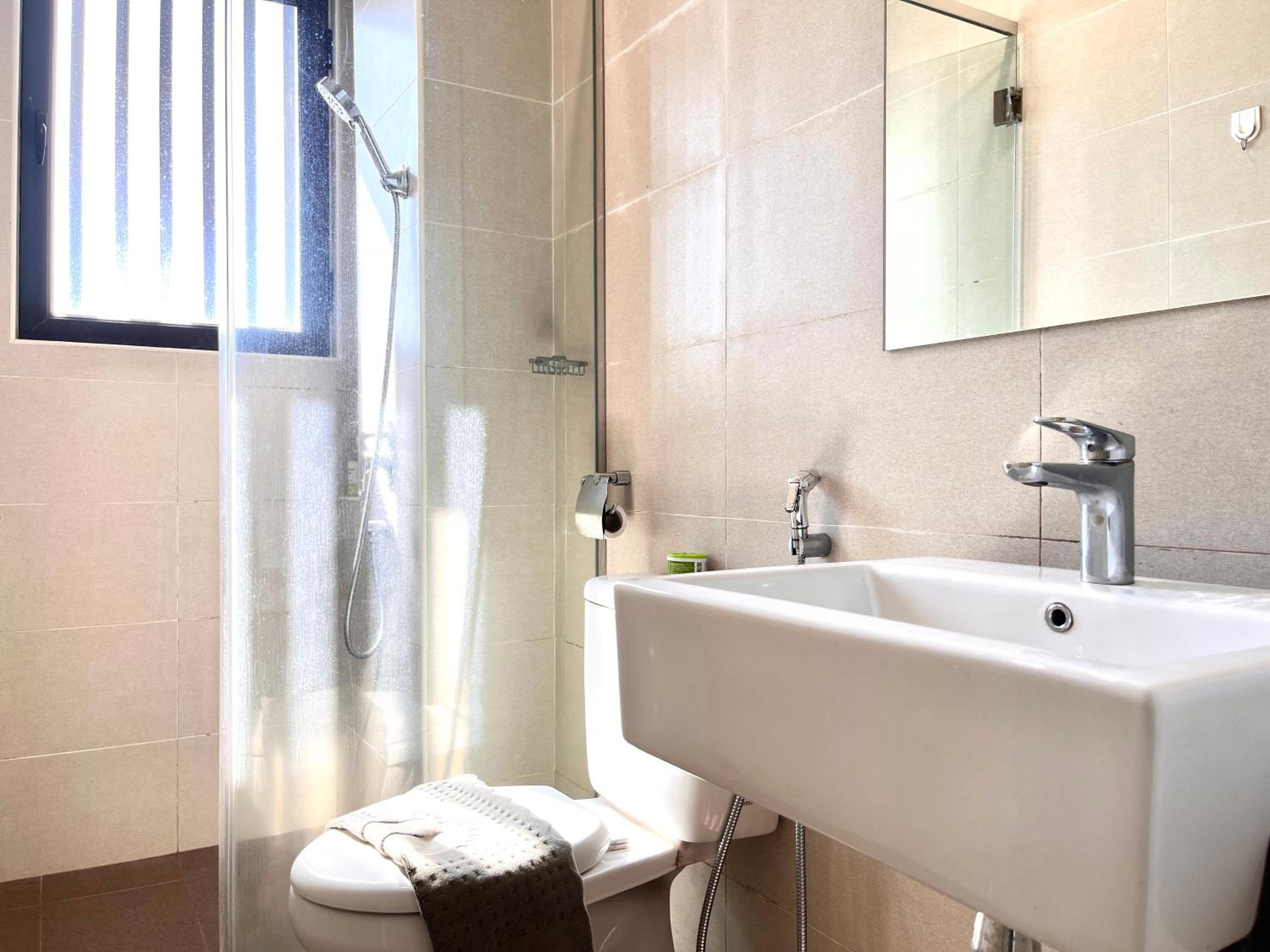 City Center Retreat @ Atlantis Residence: Stunning Seaview, Luxury Amenities
