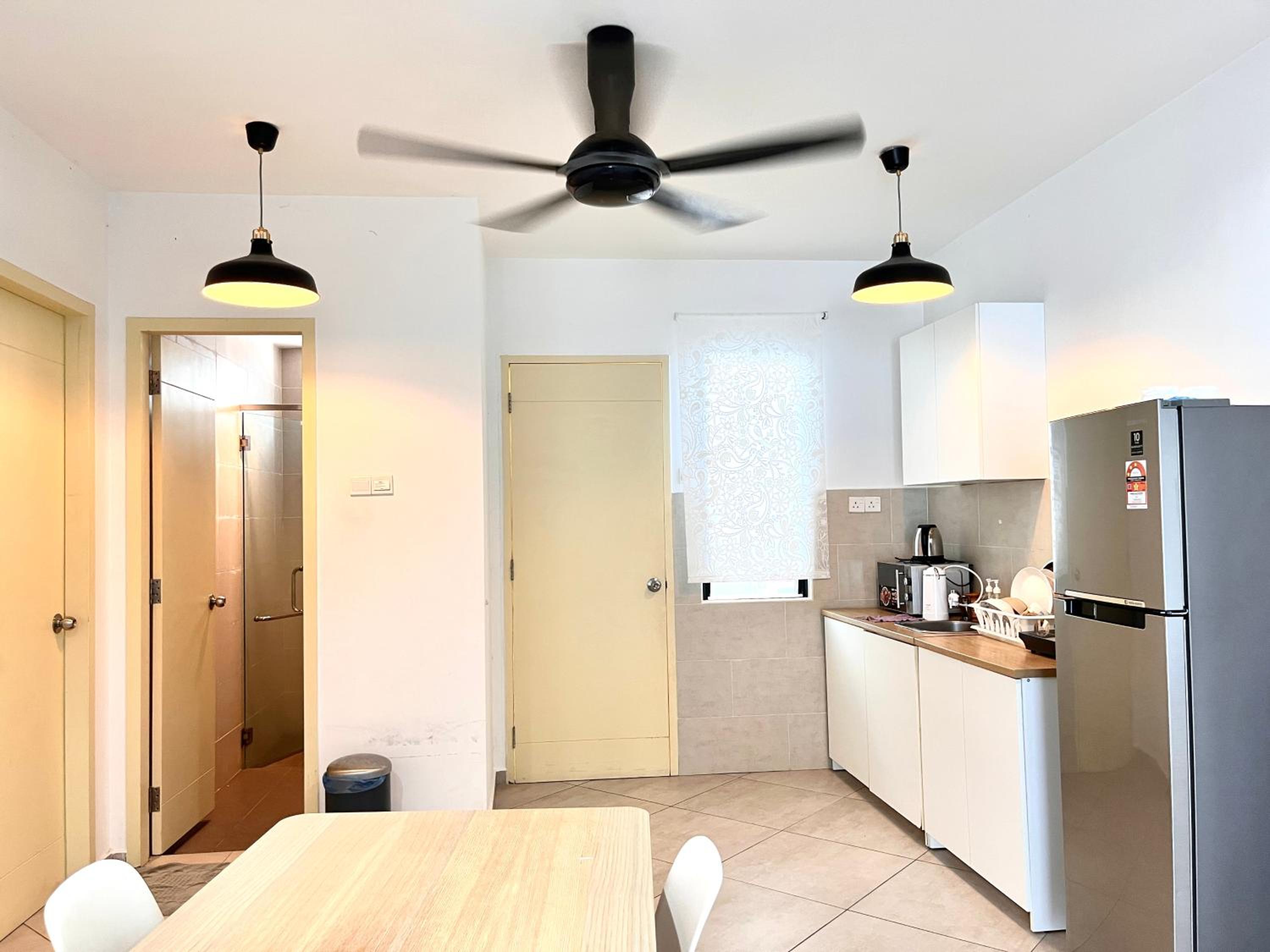 City Center Retreat @ Atlantis Residence: Stunning Seaview, Luxury Amenities