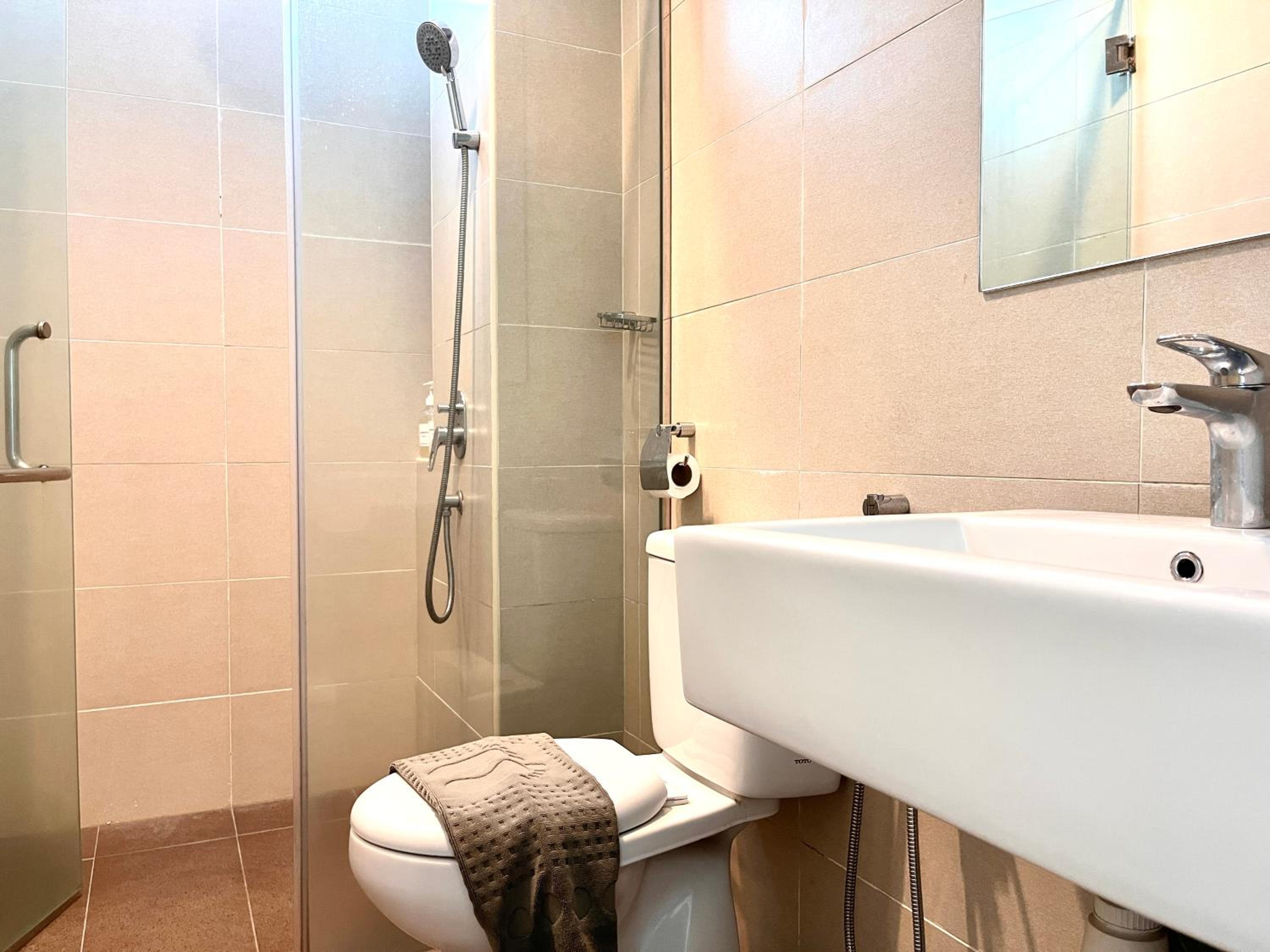 City Center Retreat @ Atlantis Residence: Stunning Seaview, Luxury Amenities