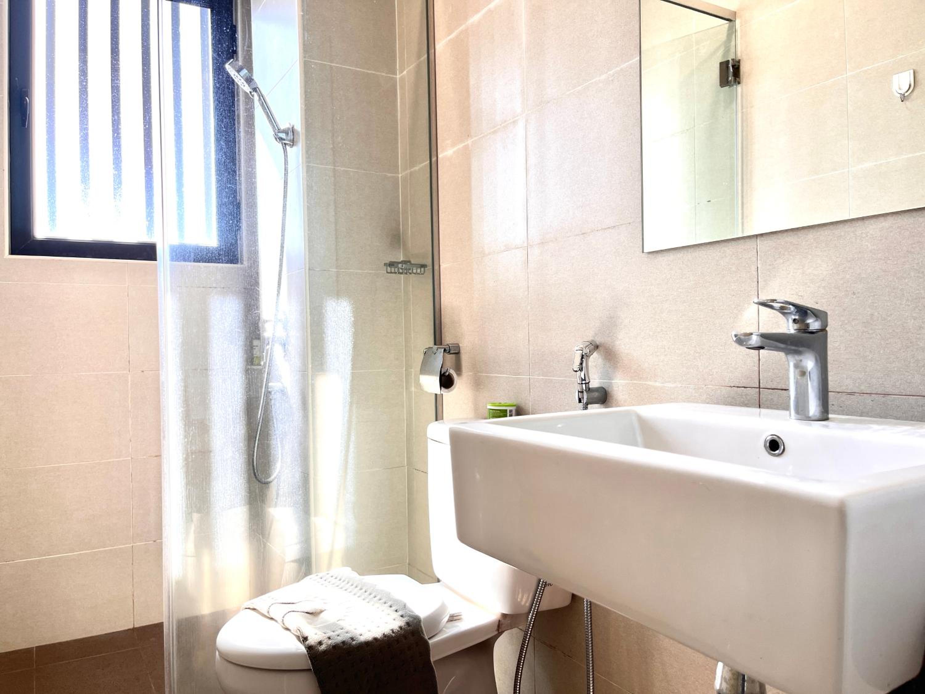 City Center Retreat @ Atlantis Residence: Stunning Seaview, Luxury Amenities