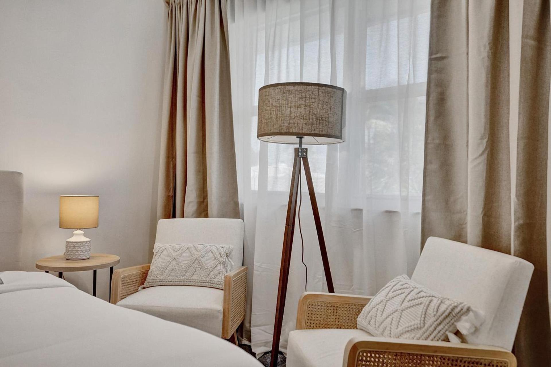 Suite #1 - Marine Villas Hollywood - 1 Bedroom