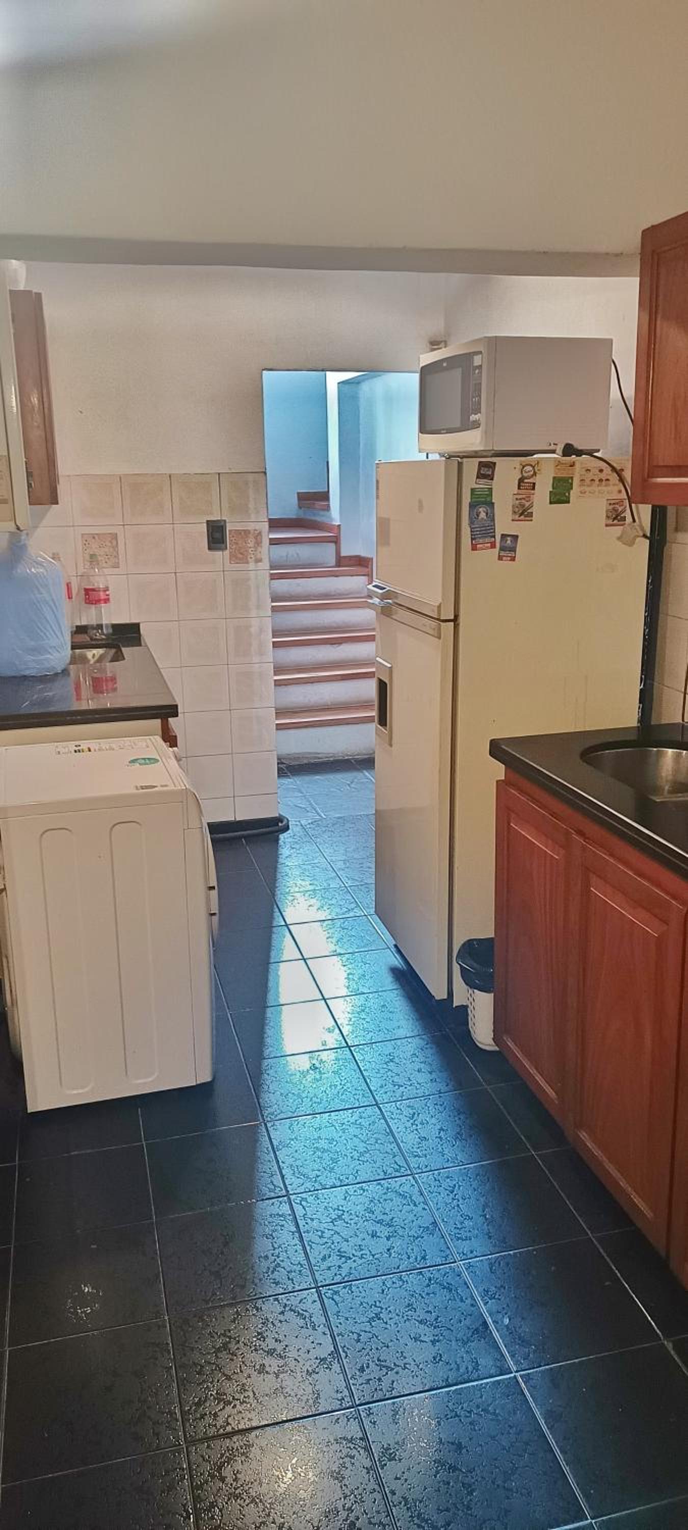 Casa con quincho y pileta