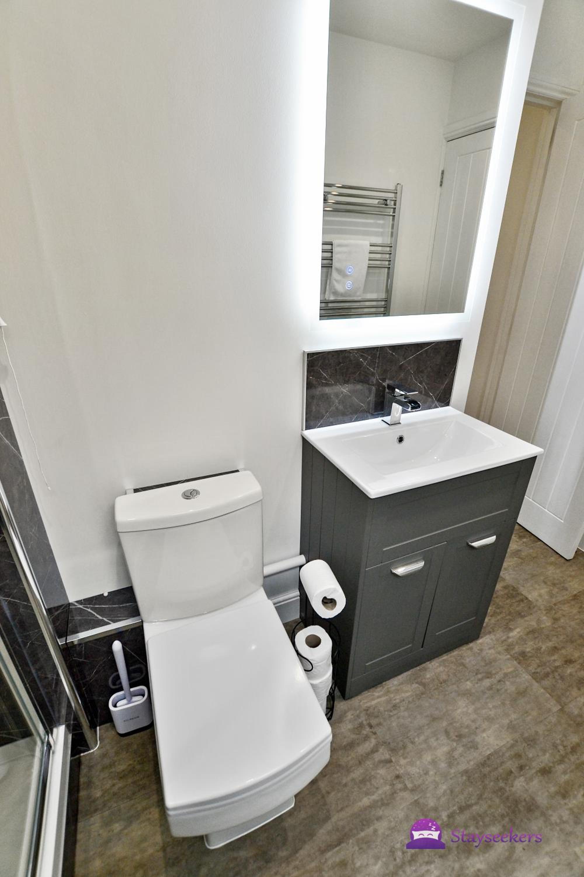Photo 9