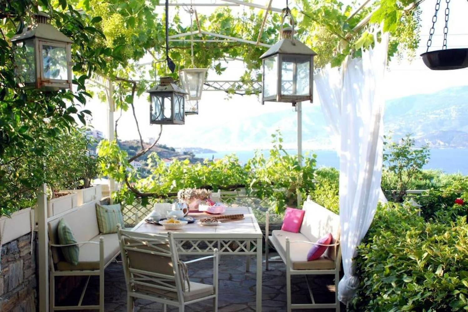 Evelina - Home with View view 3