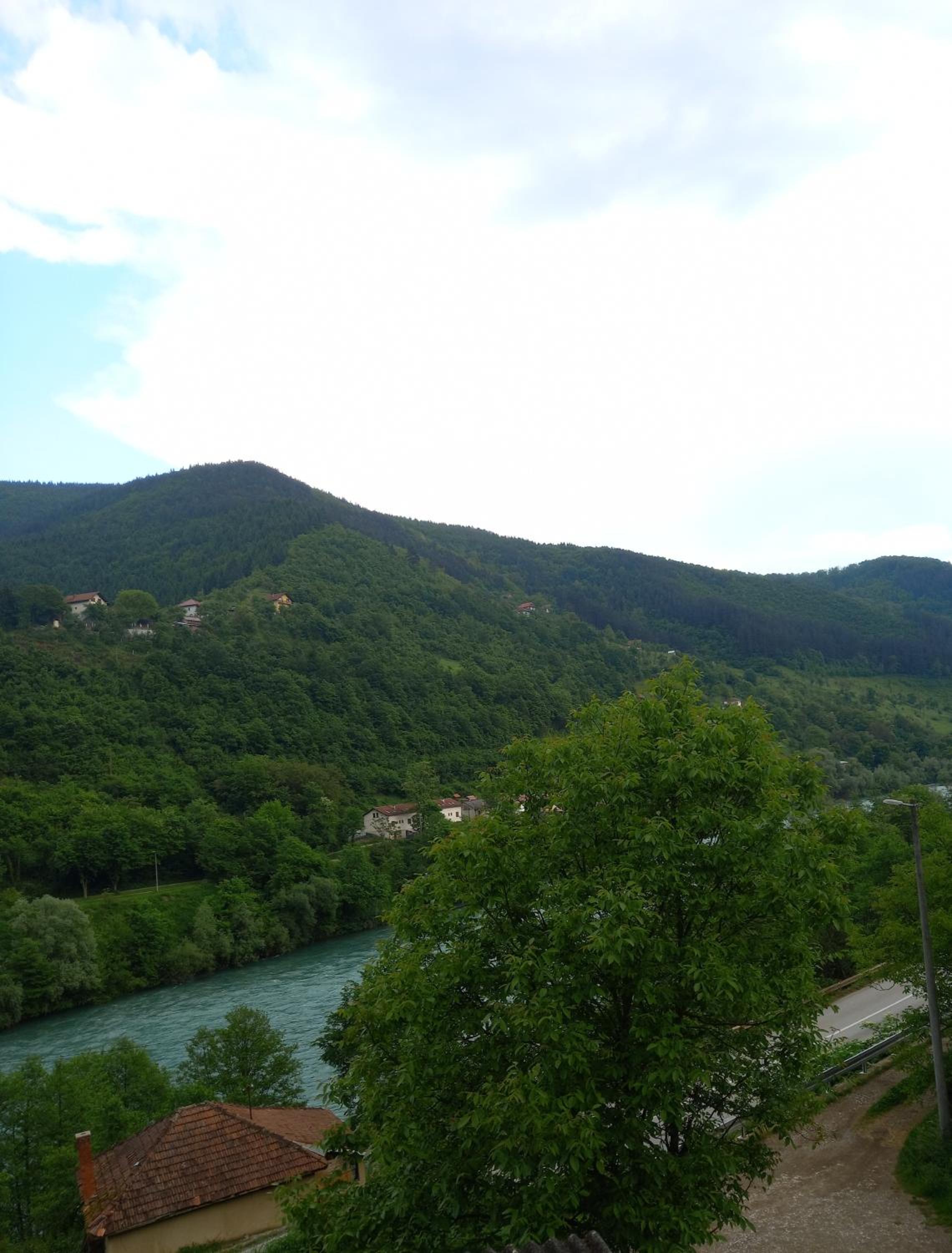MALA KUCA