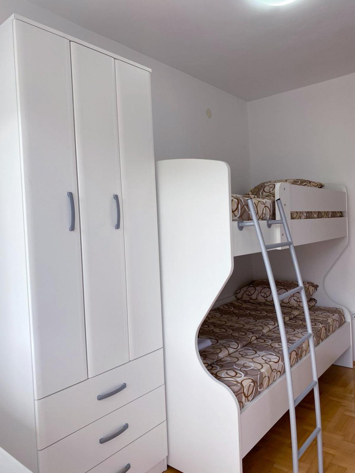 Apartment Varezić
