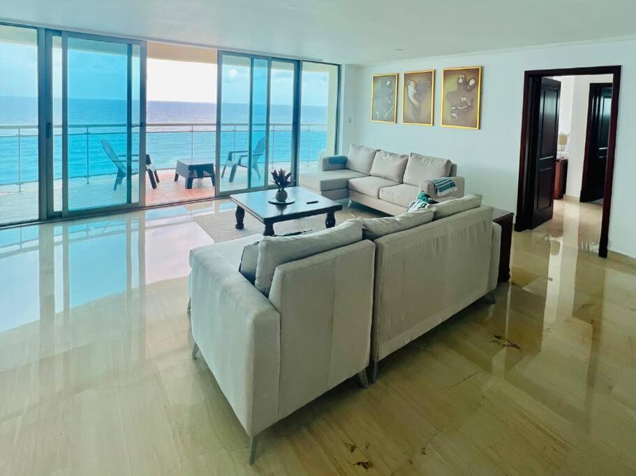 Hotel Beach Front Penthouse In Exclusive Tower