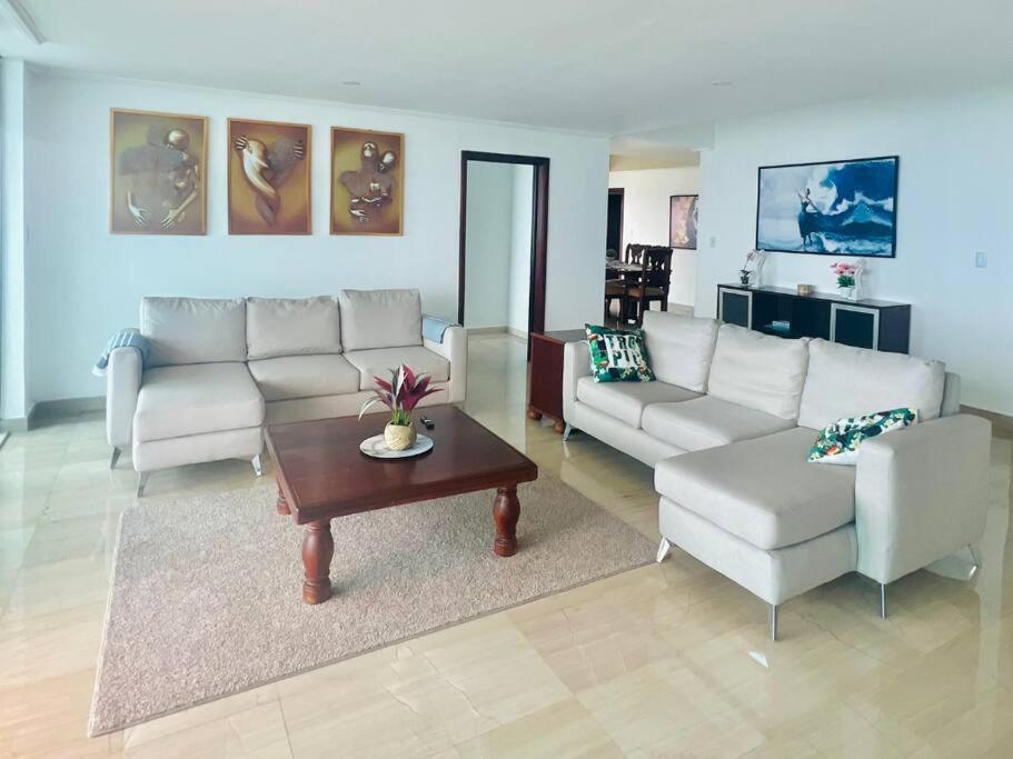 Beach Front Penthouse in Exclusive Tower
