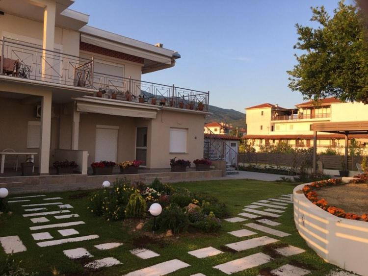Lovely House by the Sea with Garden and BBQ (A), photo 13