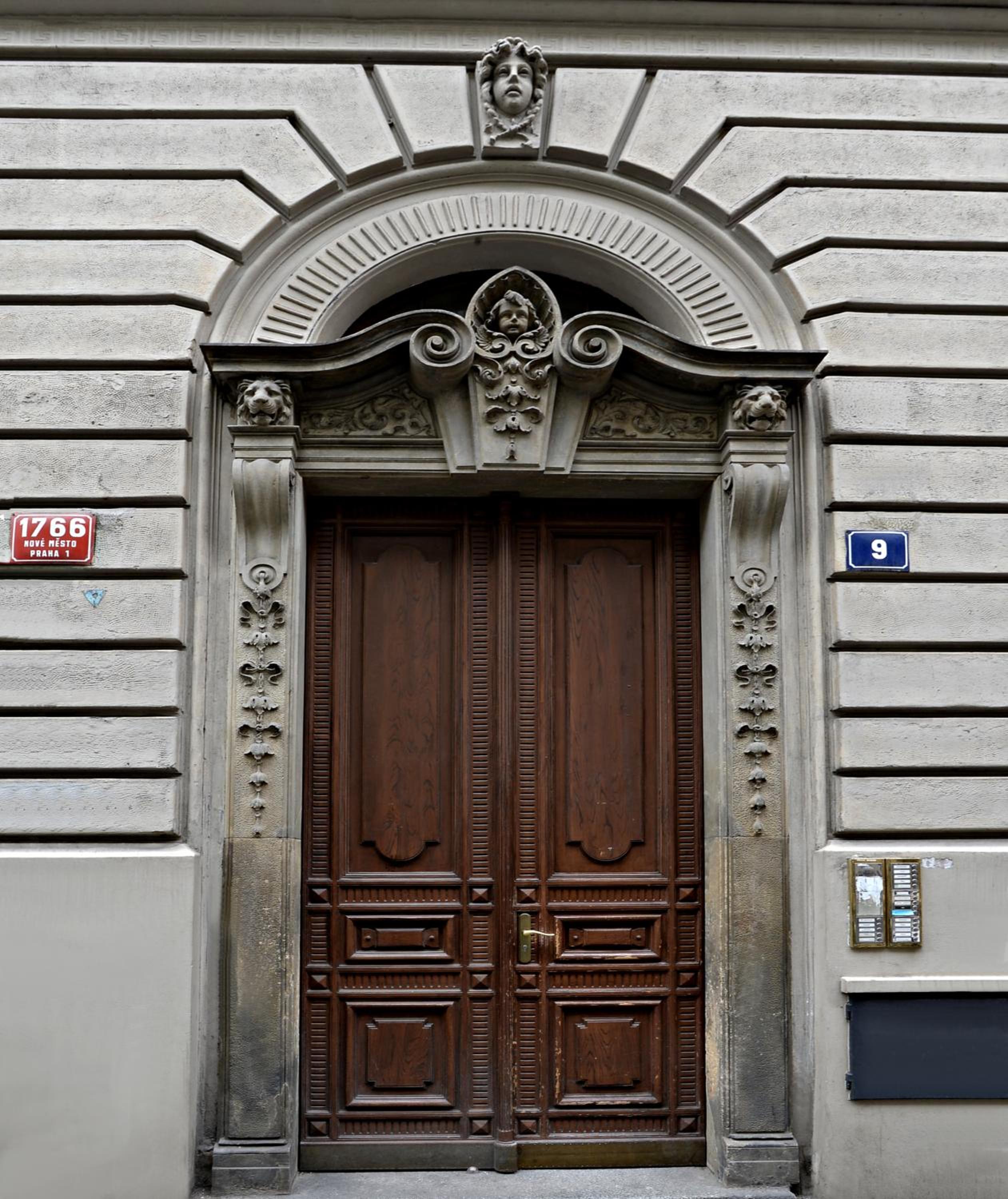 Imperial Deluxe Suite