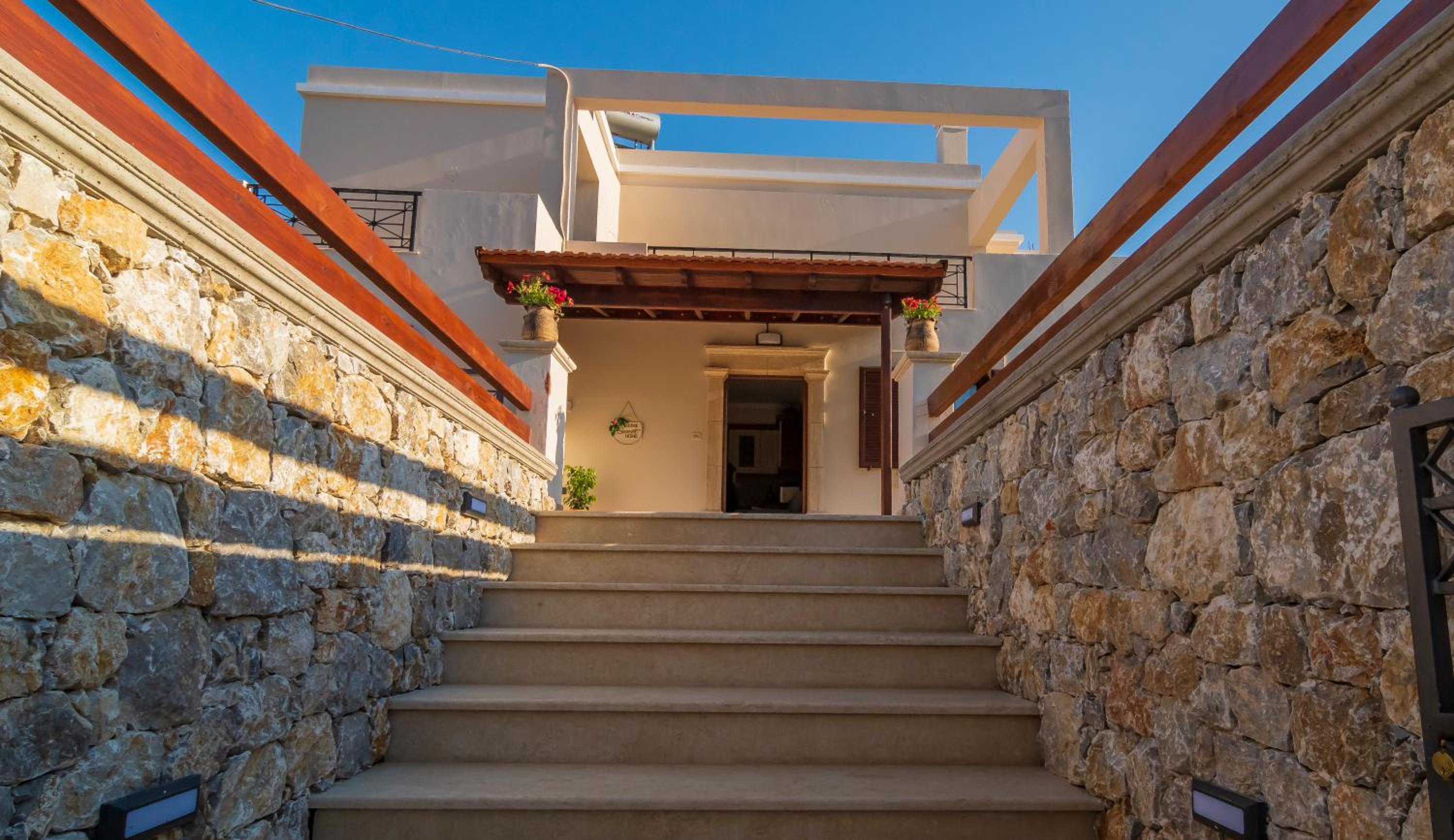 Vothinoi Luxury Home