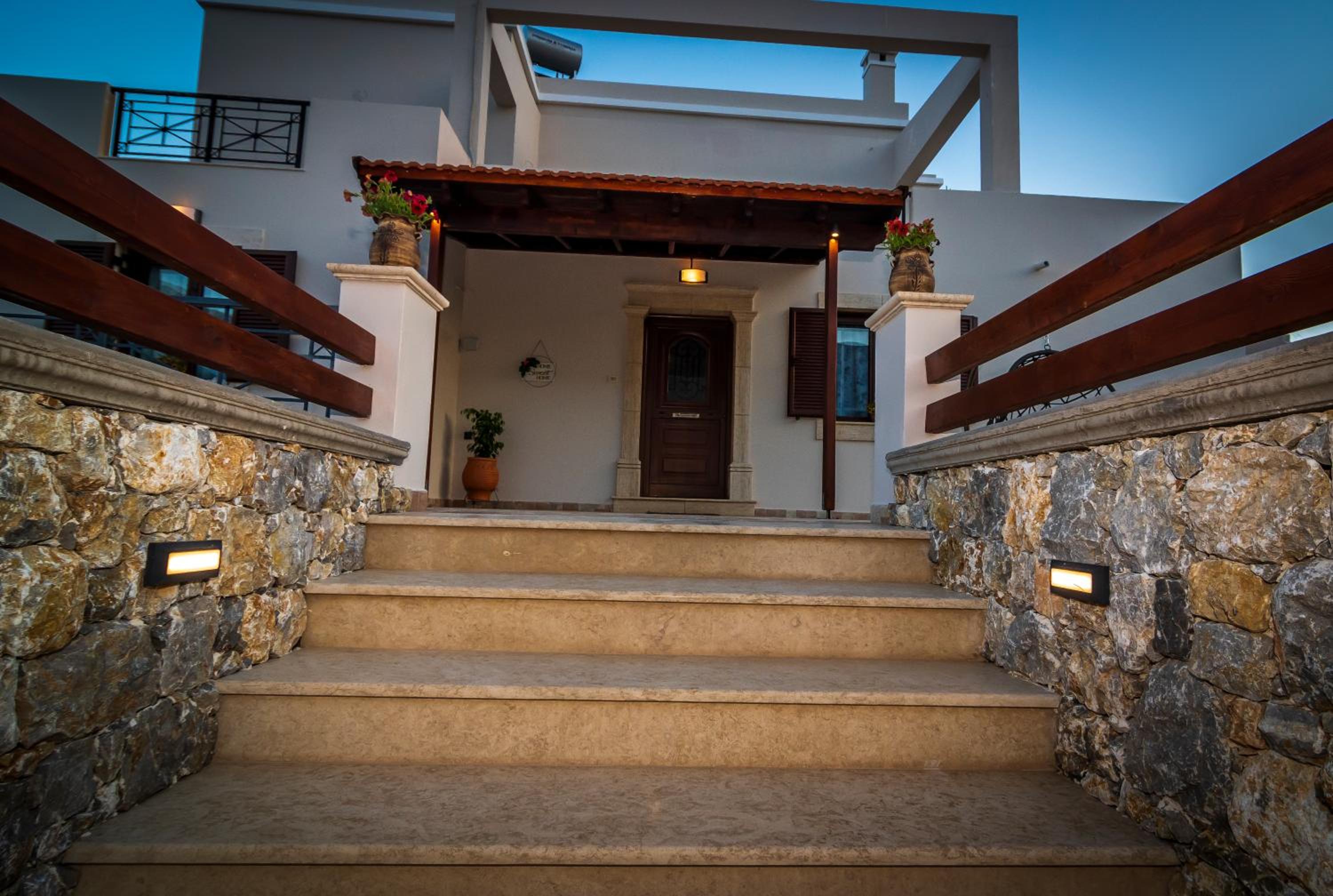 Vothinoi Luxury Home