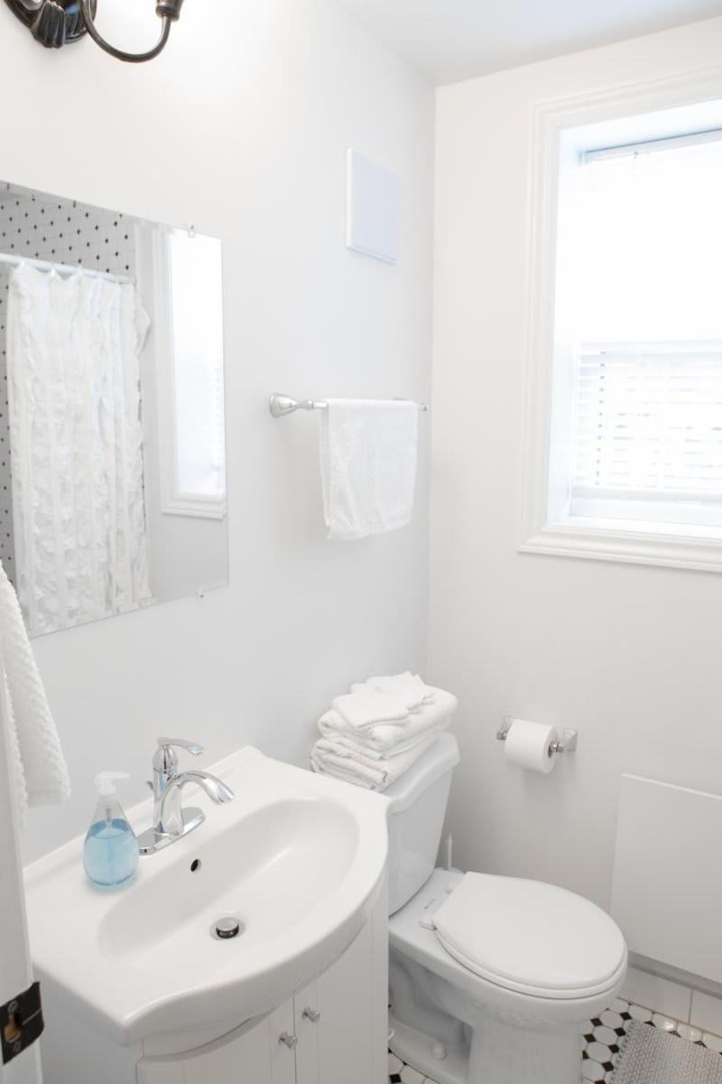 2Bdrm Victorian Style Tiny Home - long stays U7