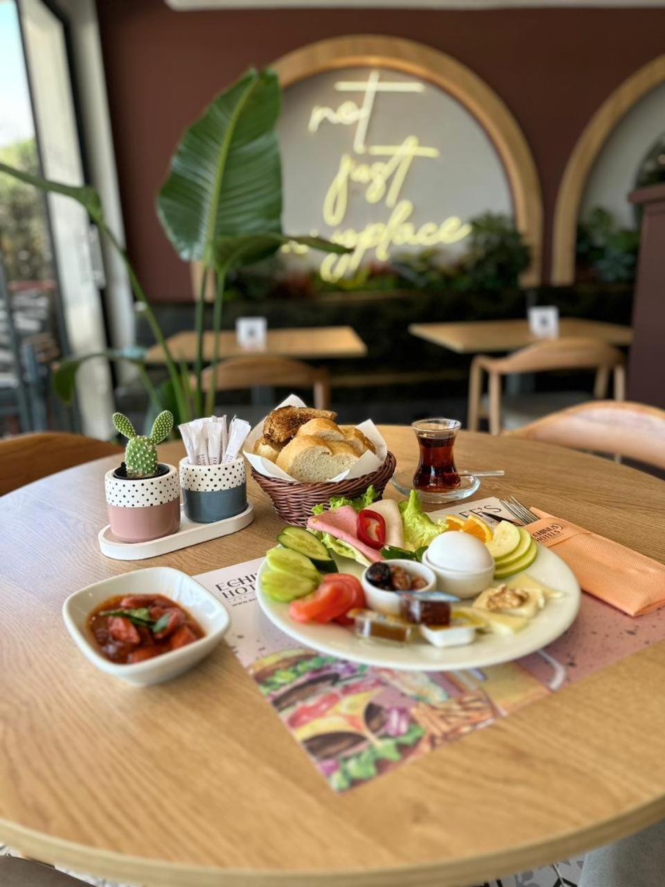 Mrt Suites Lara - Image 5